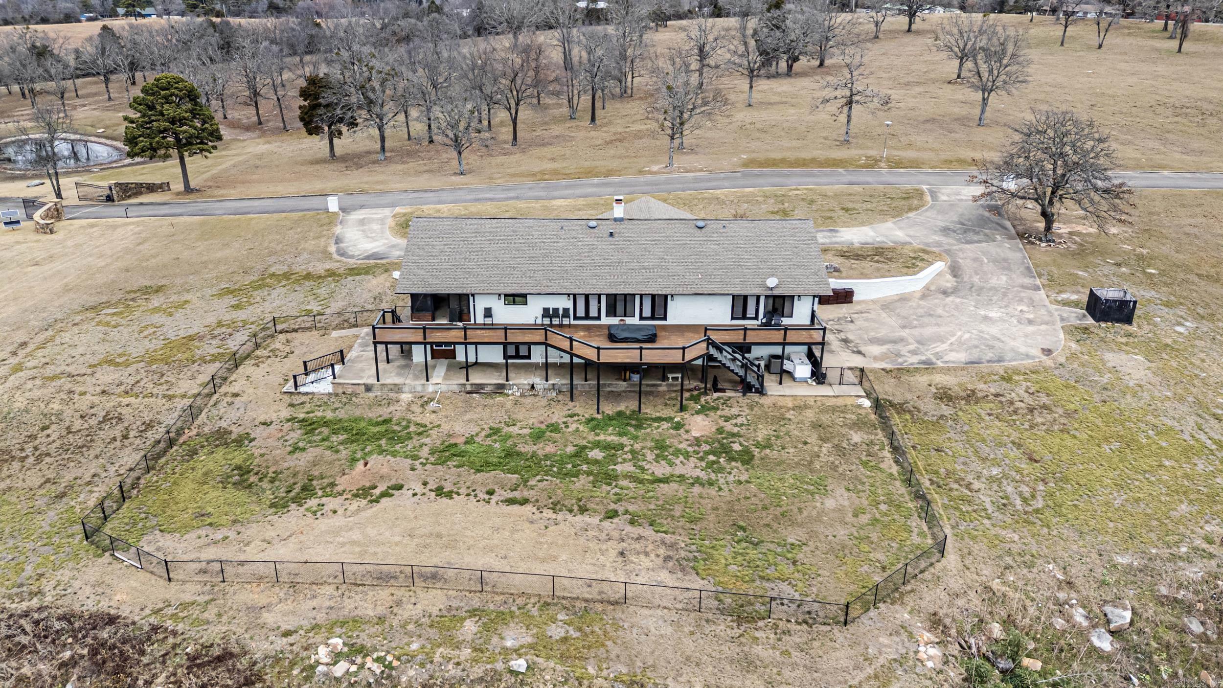 SUMMIT ESTATES - Residential