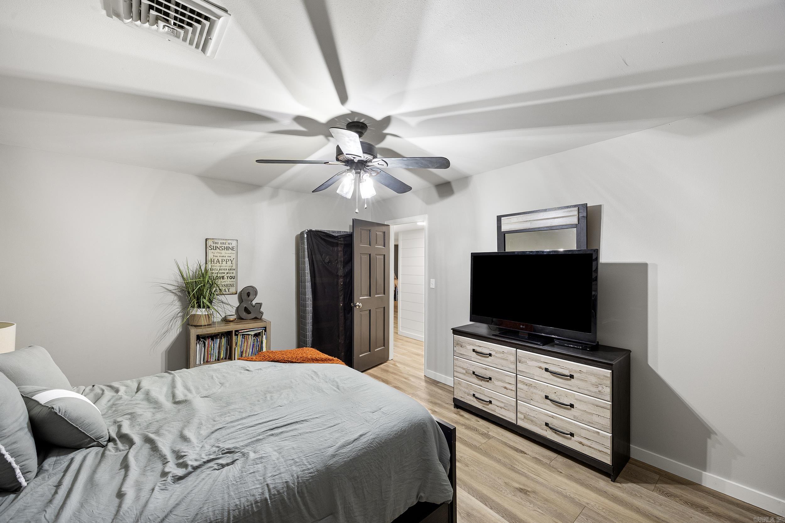 SUMMIT ESTATES - Residential
