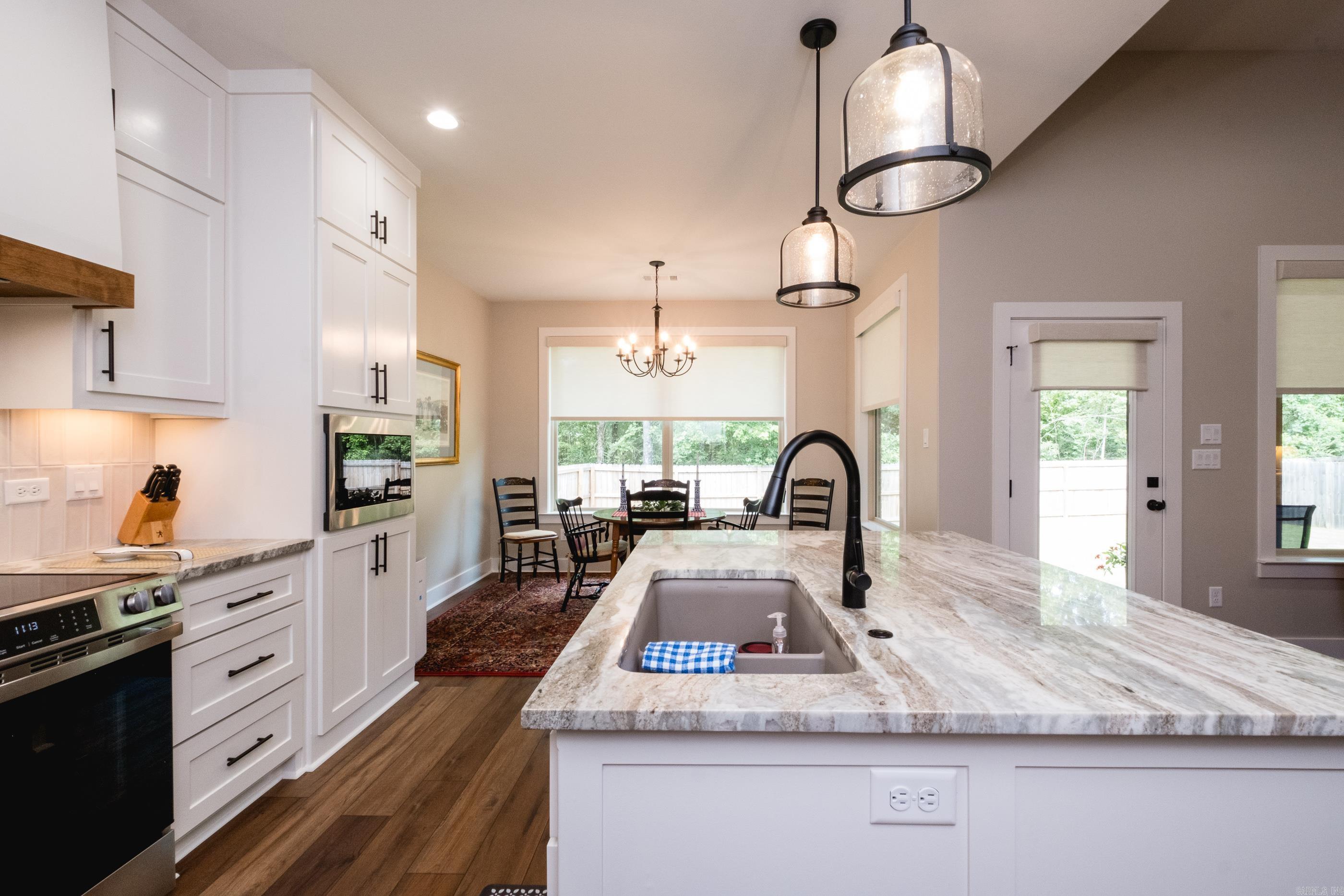 STONEBROOK - Residential