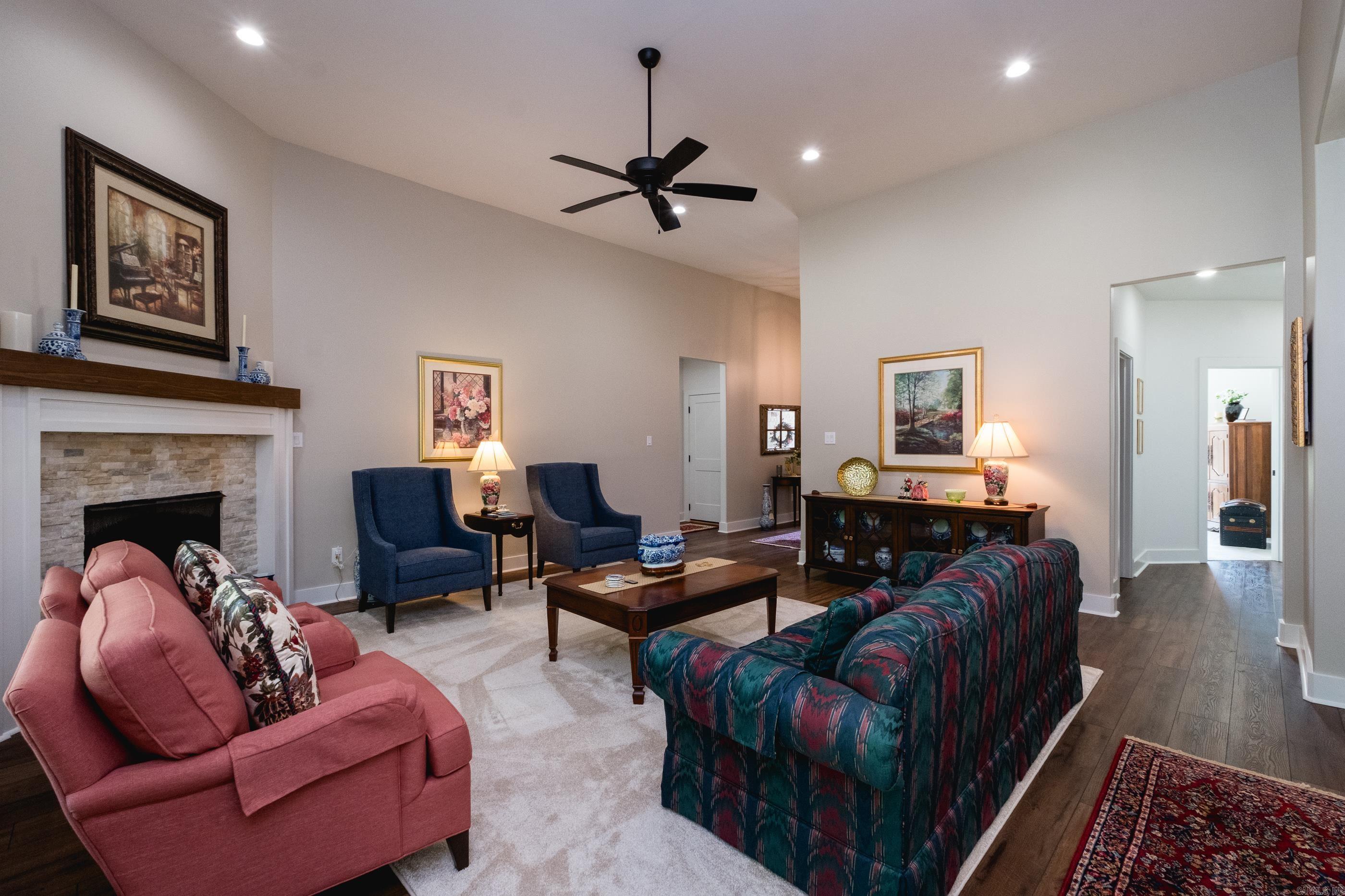 STONEBROOK - Residential