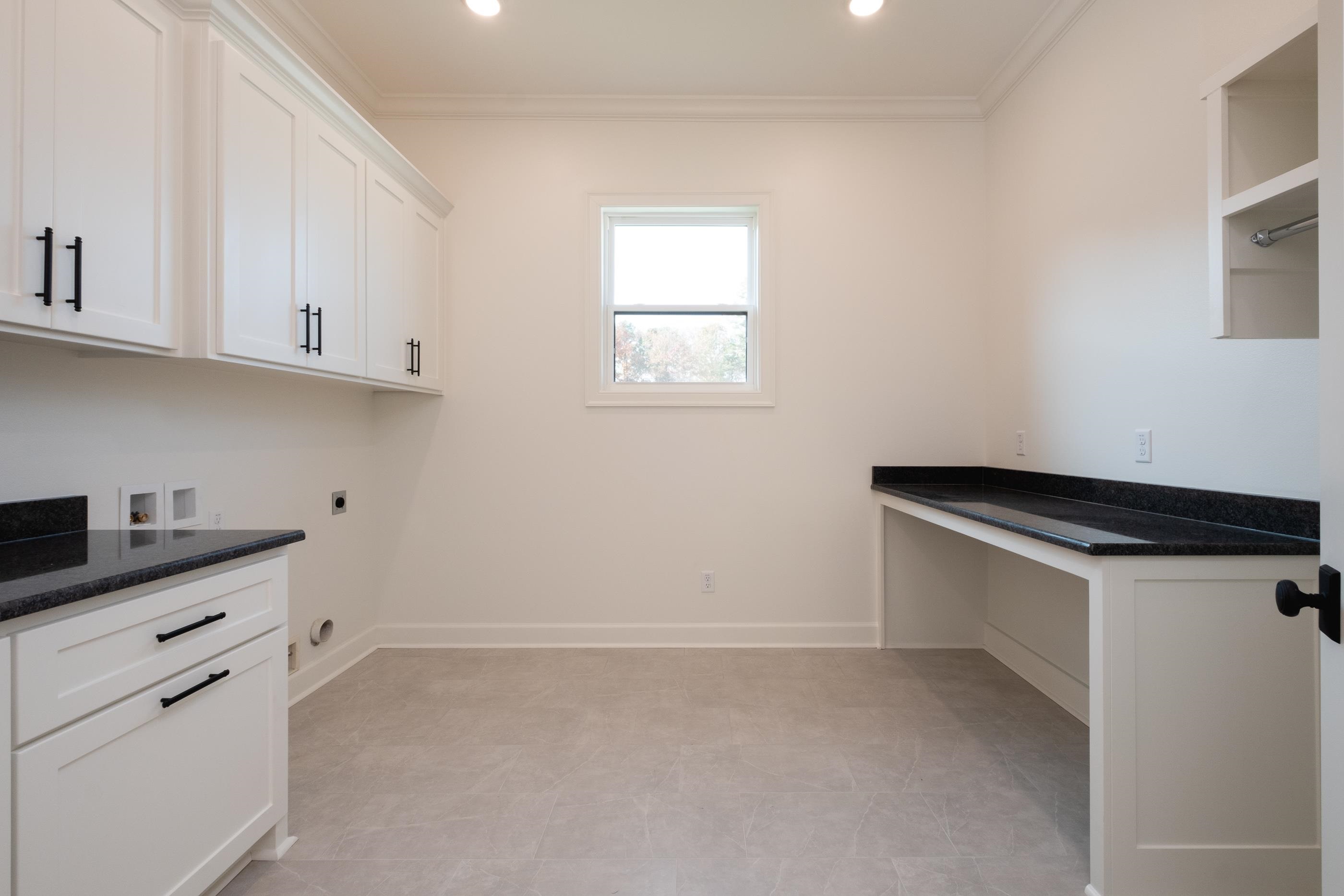 CHENAL VALLEY ABINGTON COURT - Residential