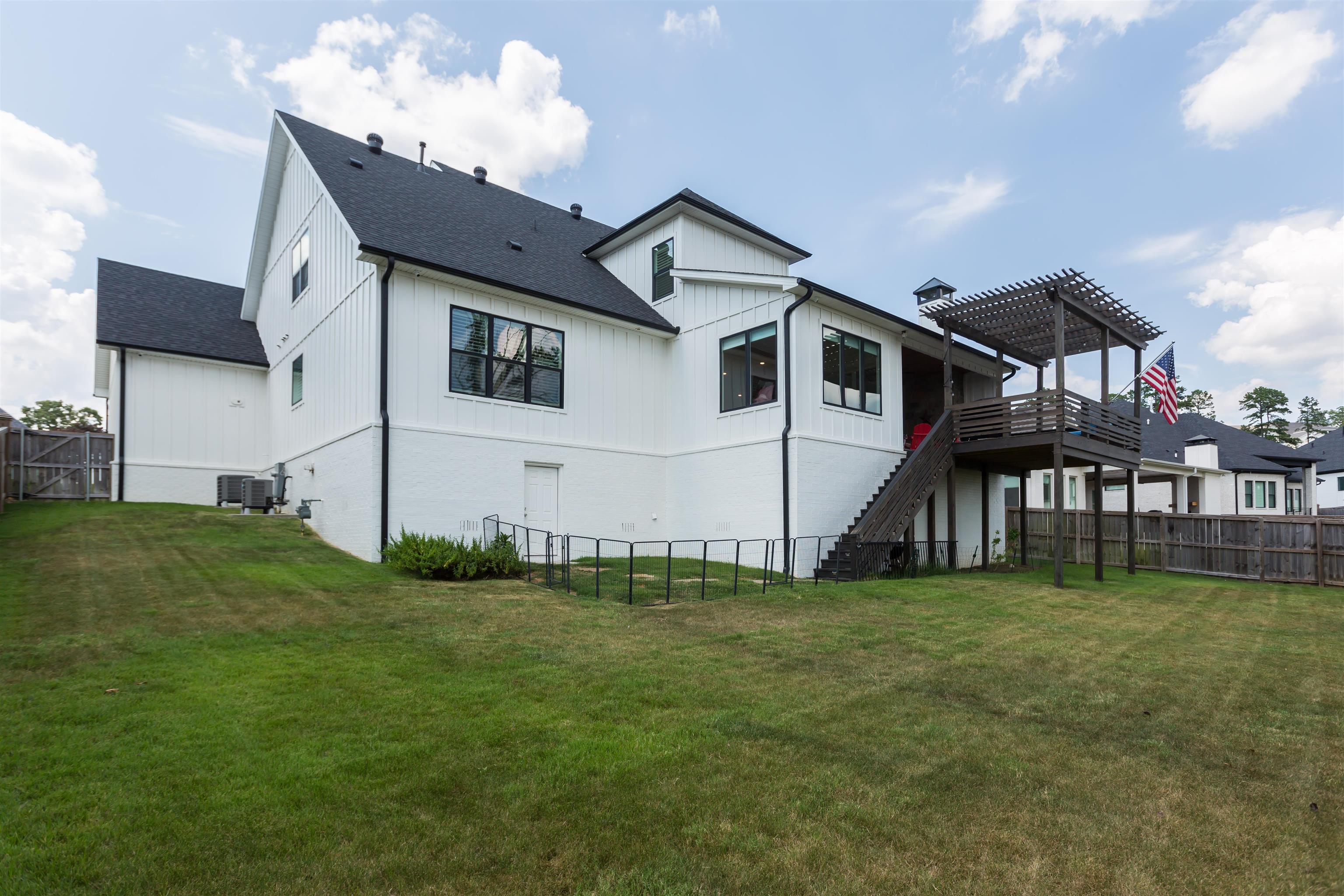 CHENAL VALLEY "FALSTONE COURT" - Residential