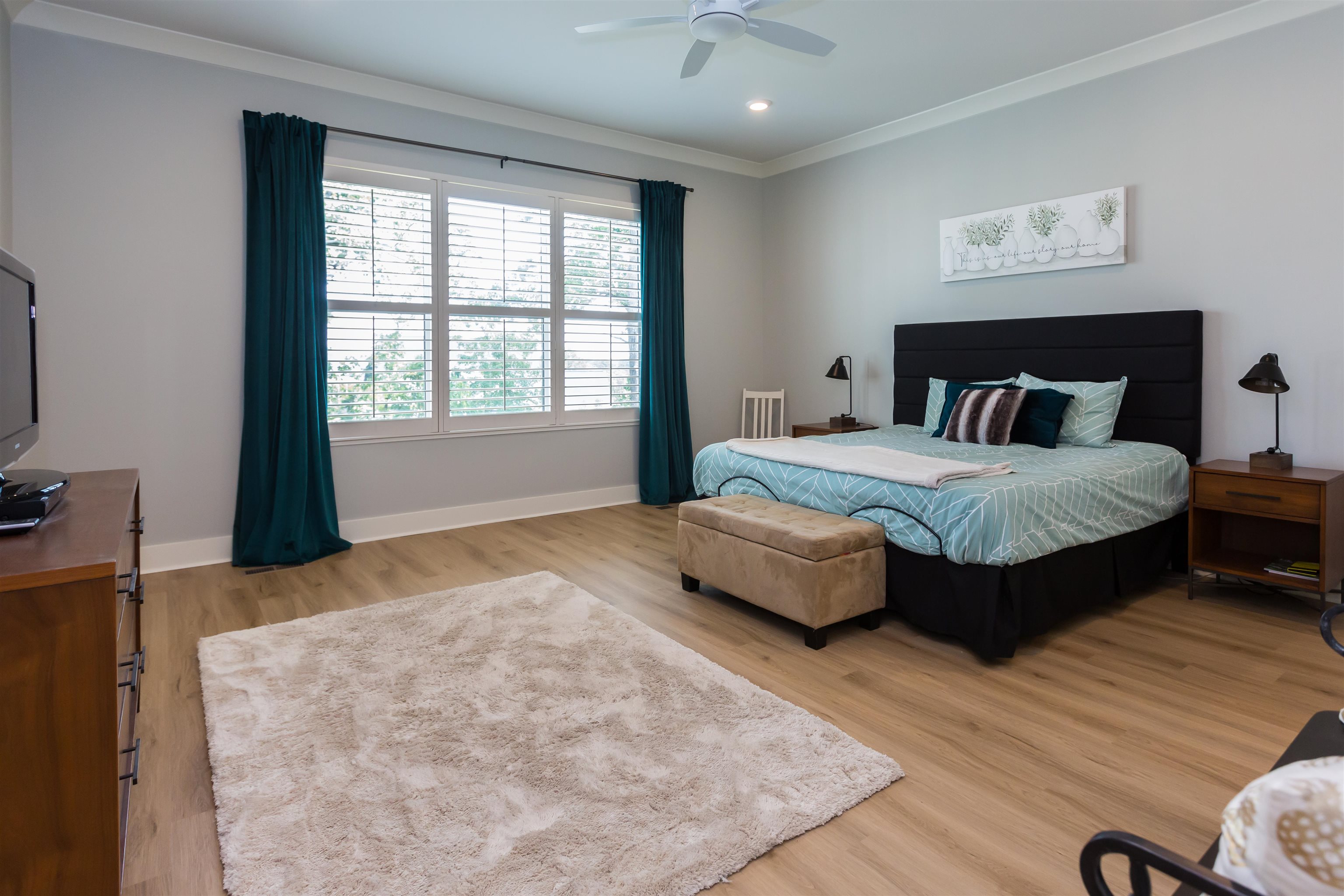 CHENAL VALLEY "FALSTONE COURT" - Residential
