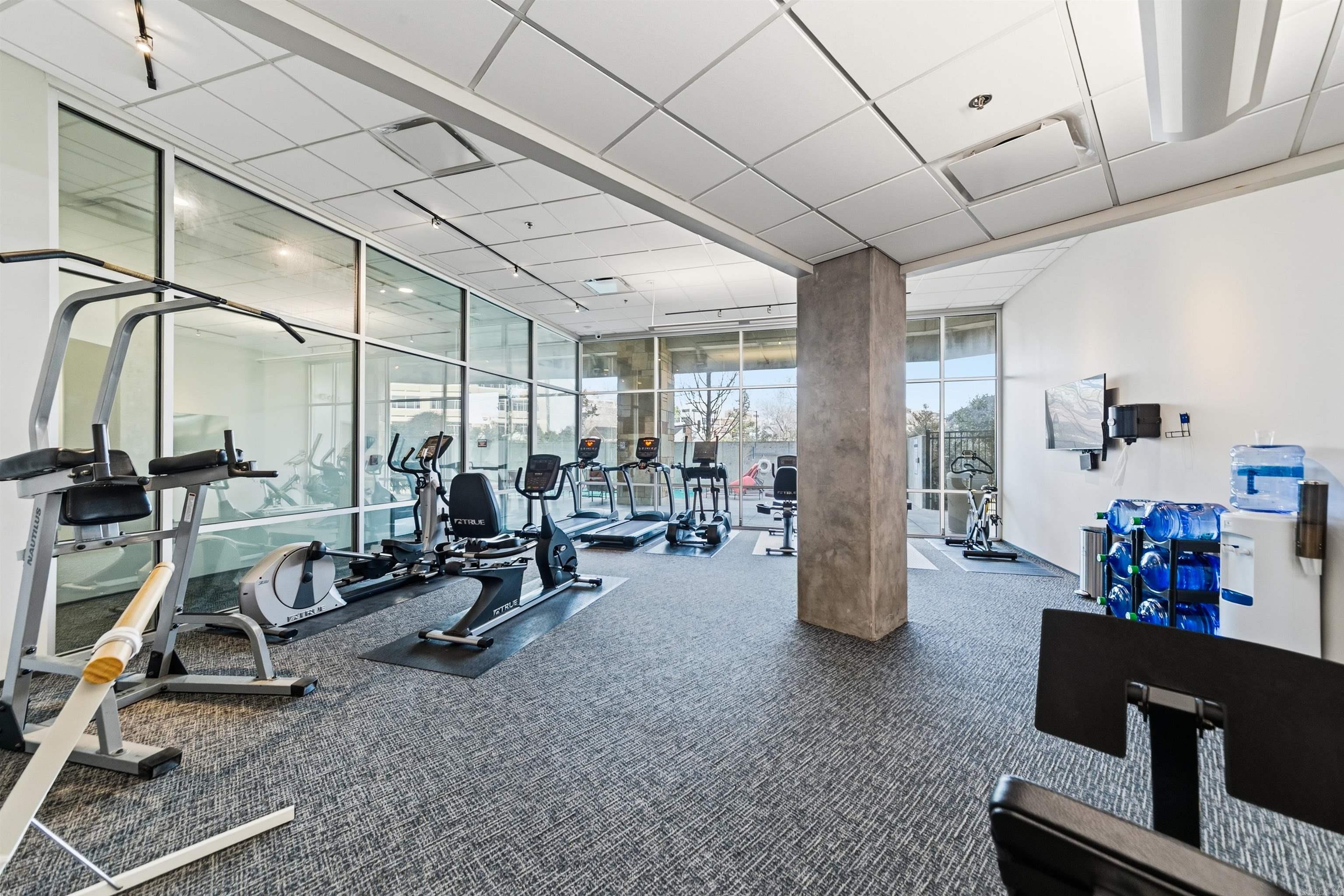 300 THIRD HPR - Residential