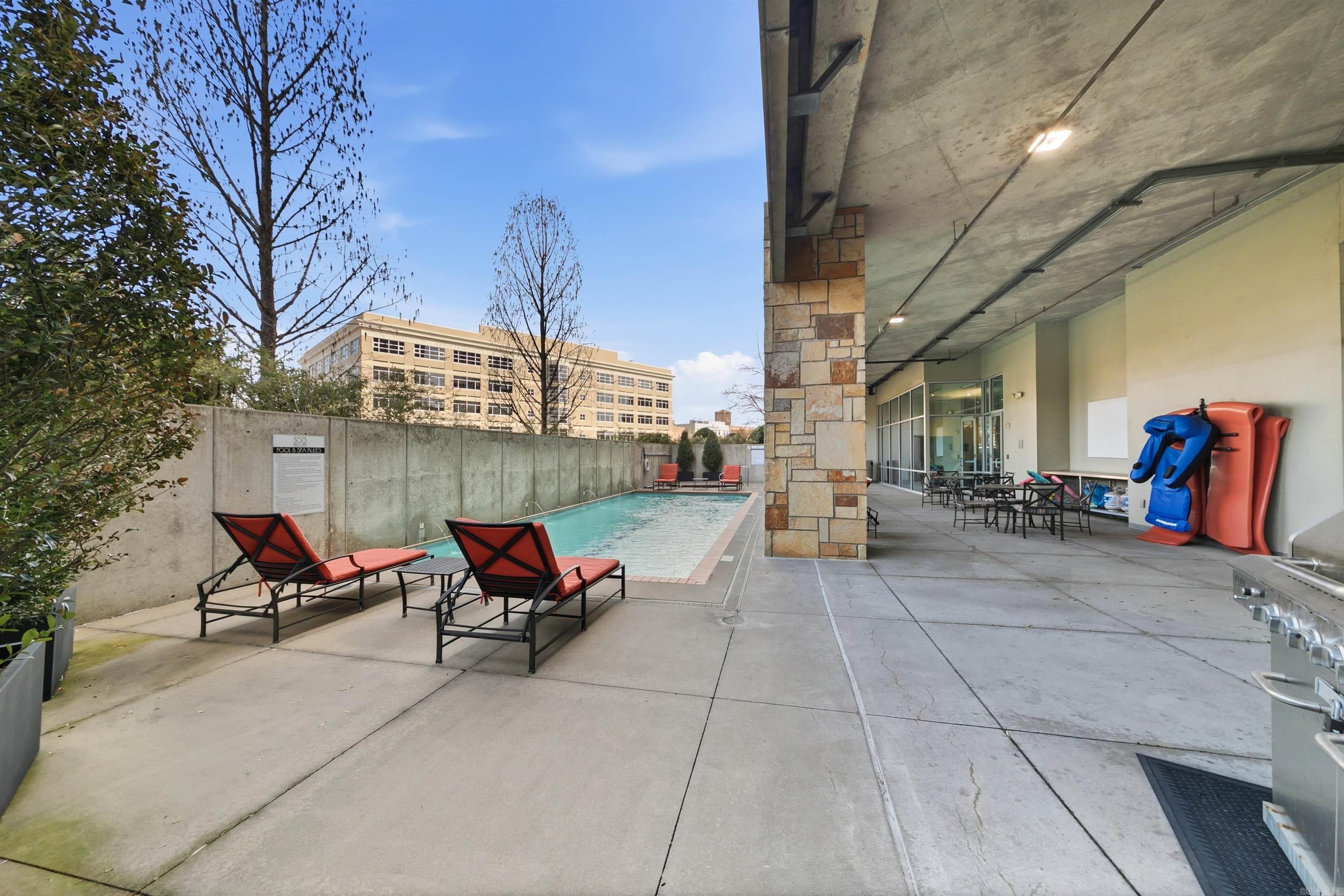 300 THIRD HPR - Residential