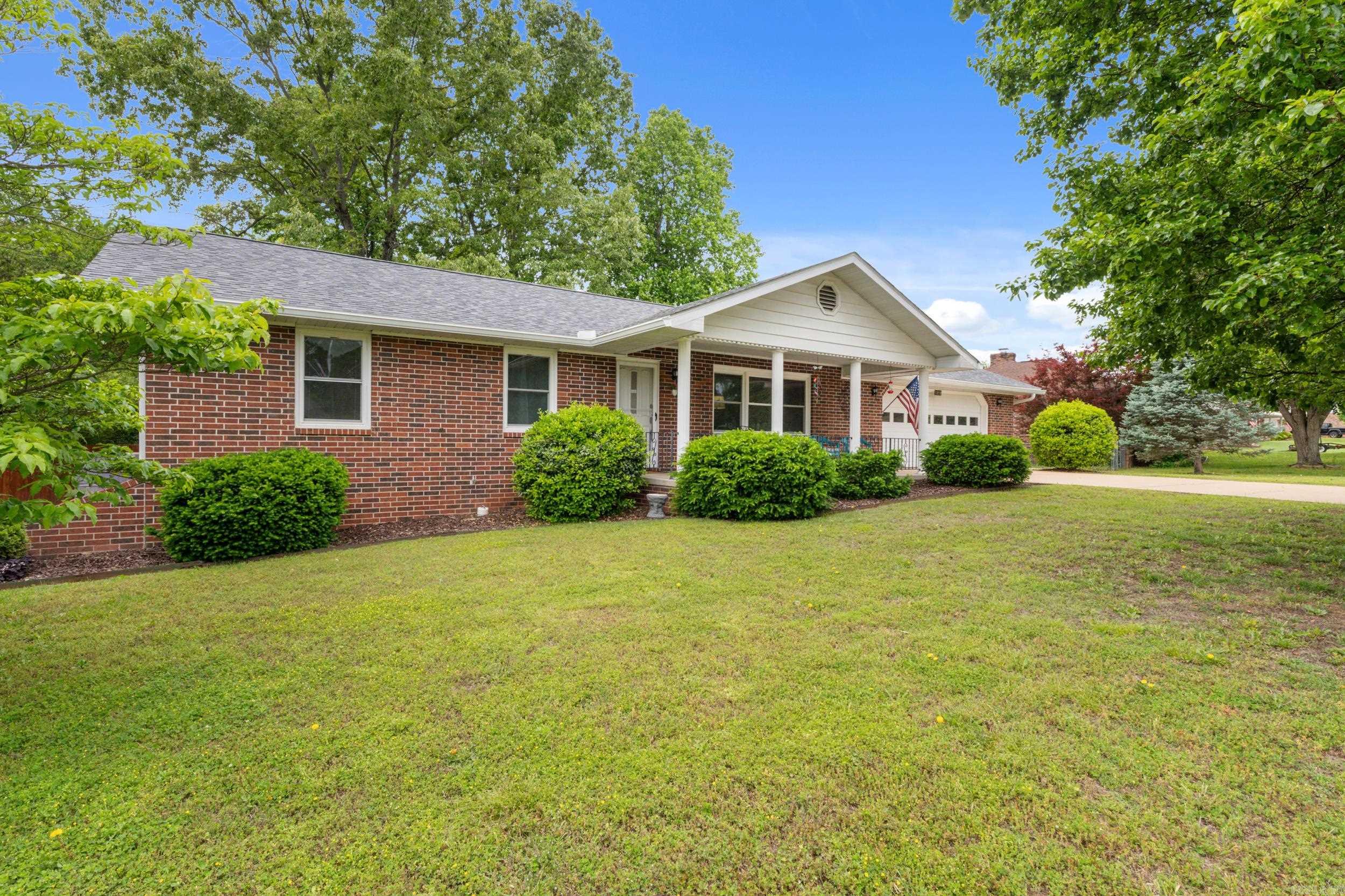 Meticulously maintained brick home in Southern Meadows! Featuring a beautiful sunroom, spacious living area, and cozy gas-log fireplace. Flexible breakfast nook or office space, plus an oversized utility room. Numerous updates throughout, including a new roof in 2025, Pella windows, water heater, bathroom sinks & commodes, and new guttering. Enjoy outstanding curb appeal and relax or entertain on the open patio!