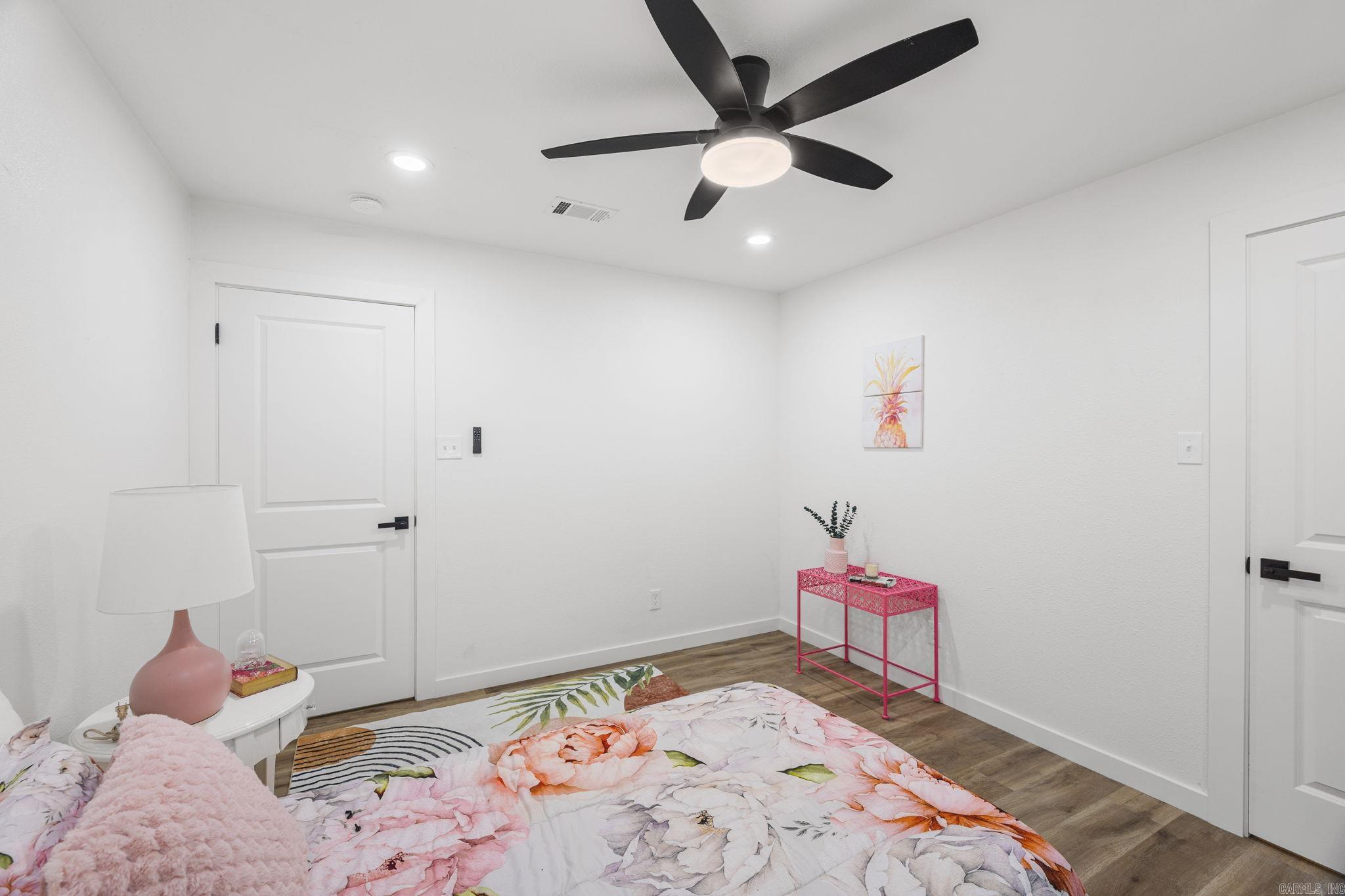Leawood - Residential