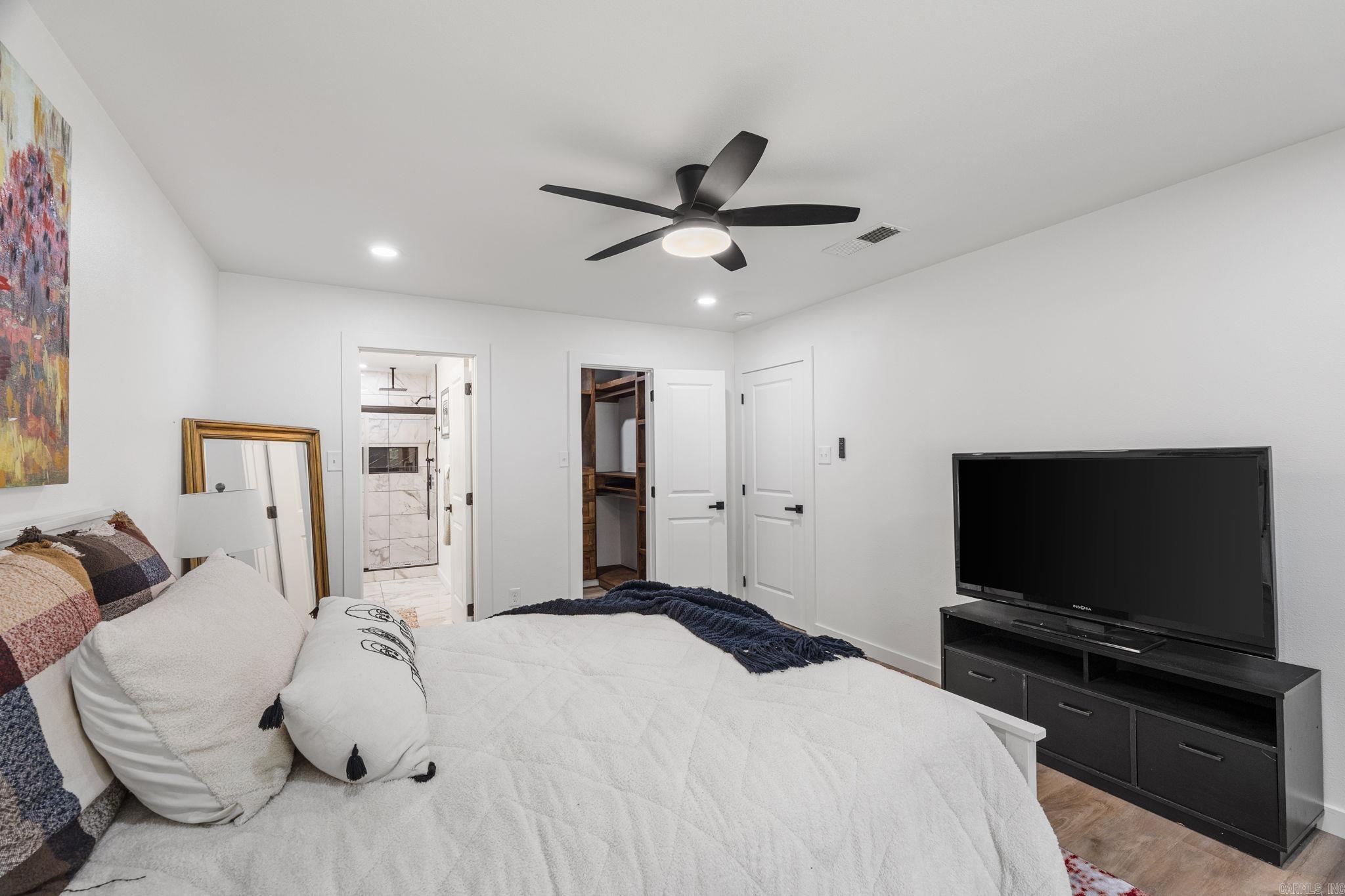 Leawood - Residential