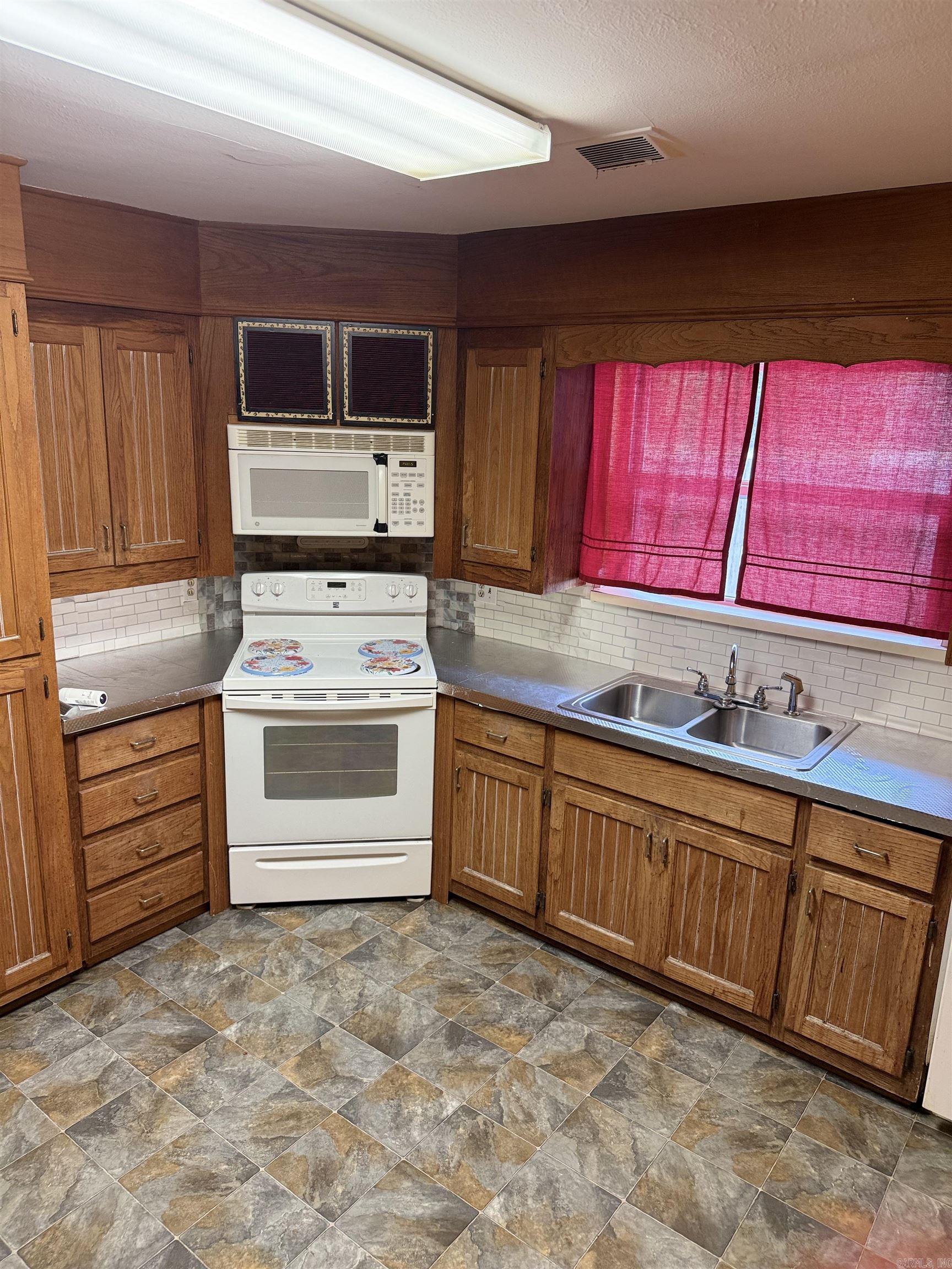 CITY OF RUSSELLVILLE - Residential