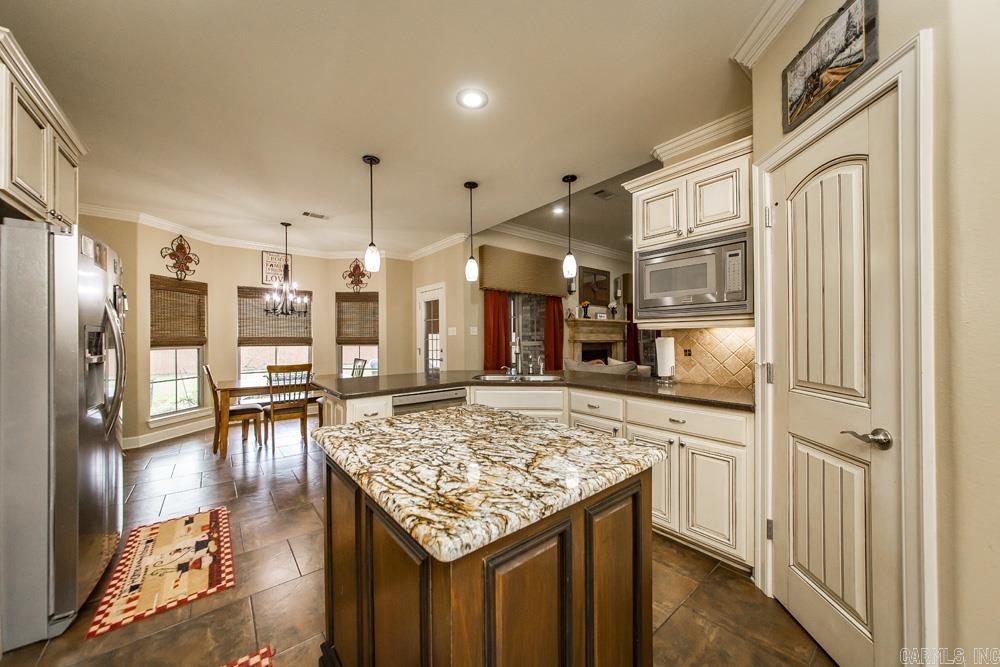 CHAPEL CREEK - Residential