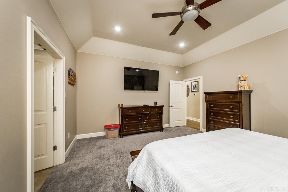 CHAPEL CREEK - Residential