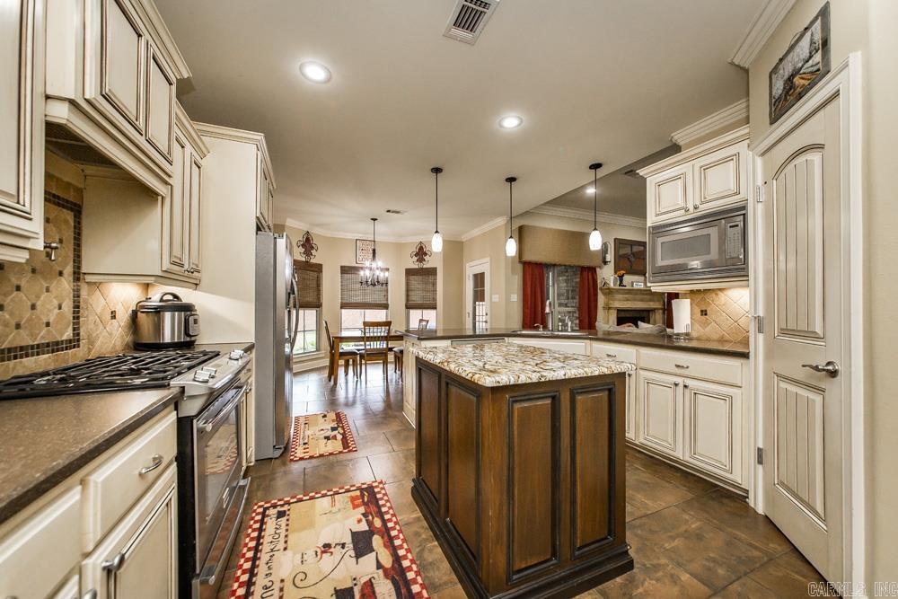 CHAPEL CREEK - Residential