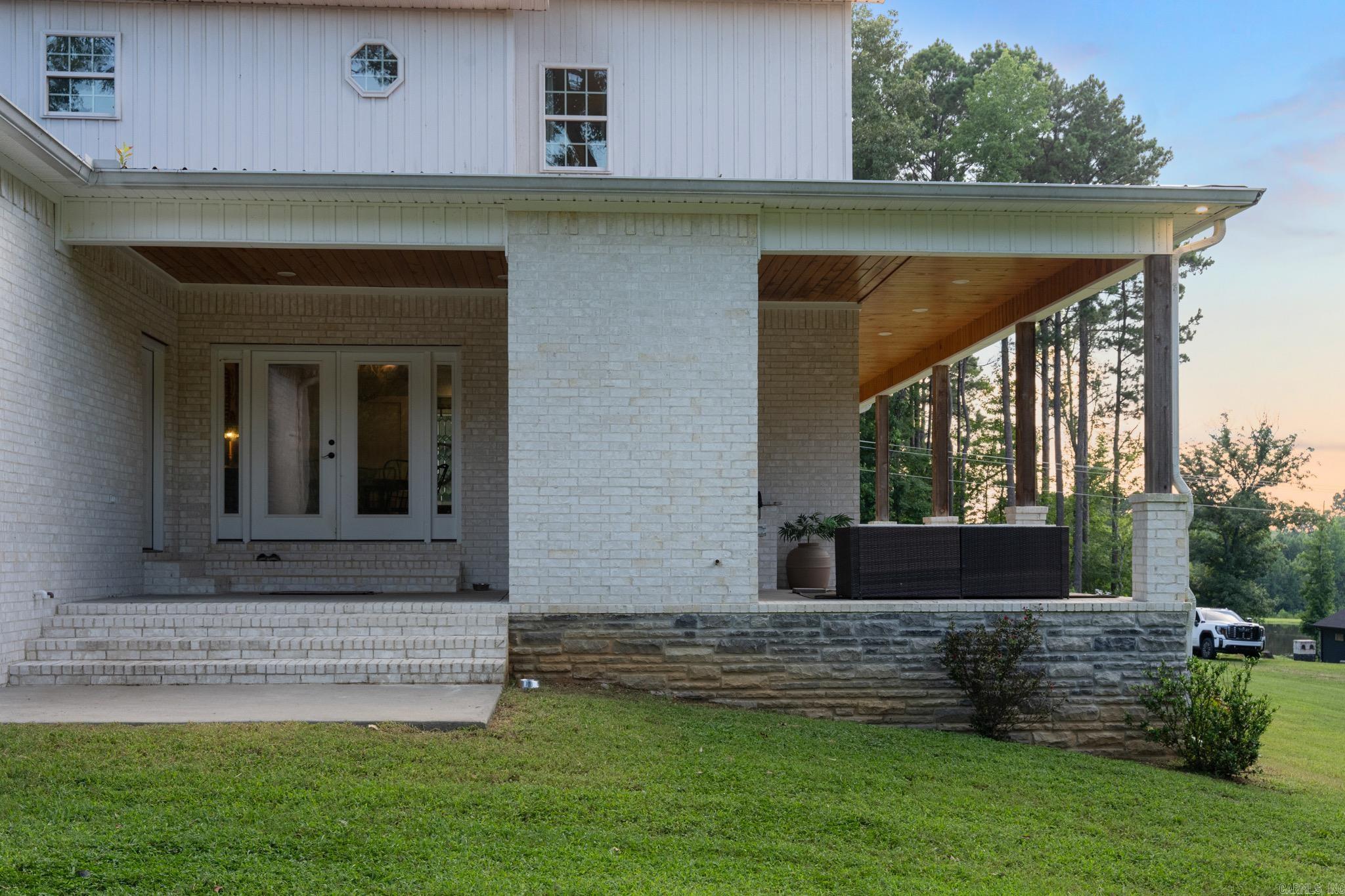 Metes & Bounds - Residential