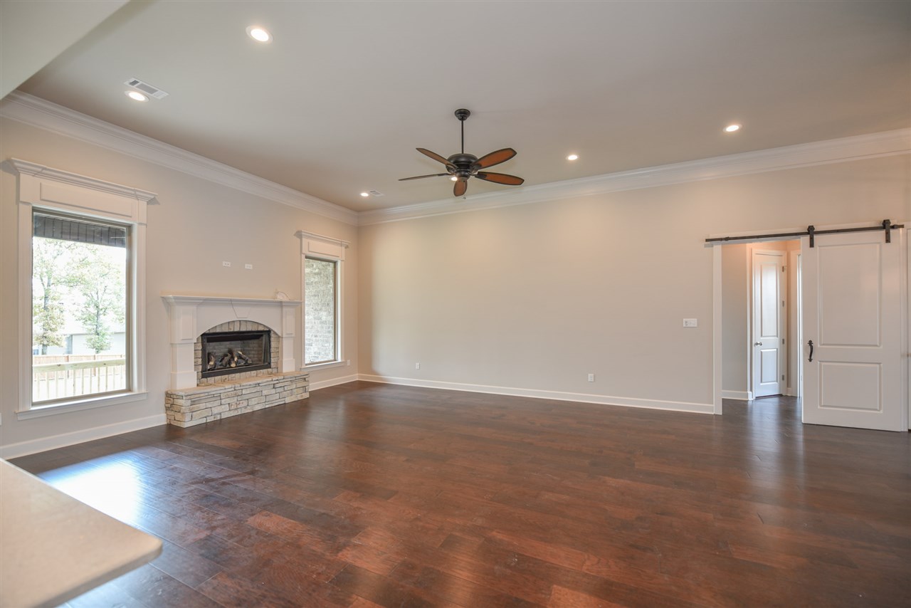 CREEKSIDE ADDN - Residential