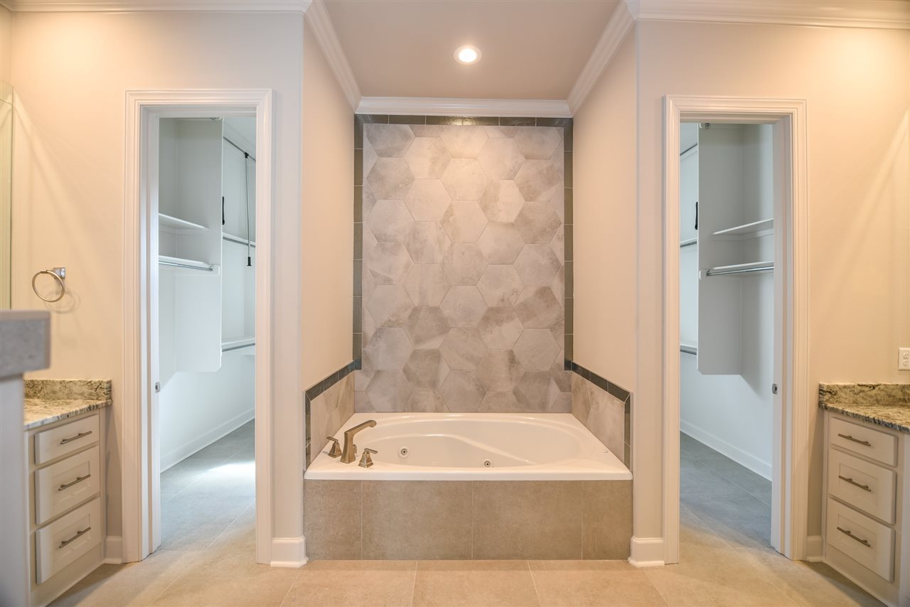 CREEKSIDE ADDN - Residential