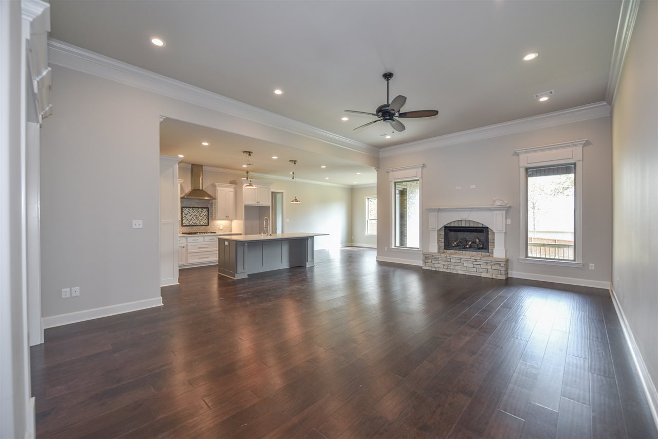 CREEKSIDE ADDN - Residential