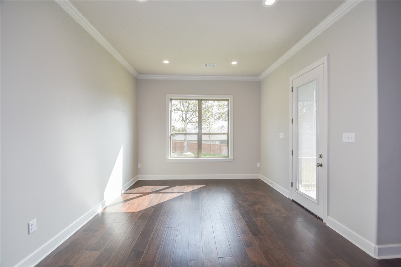 CREEKSIDE ADDN - Residential