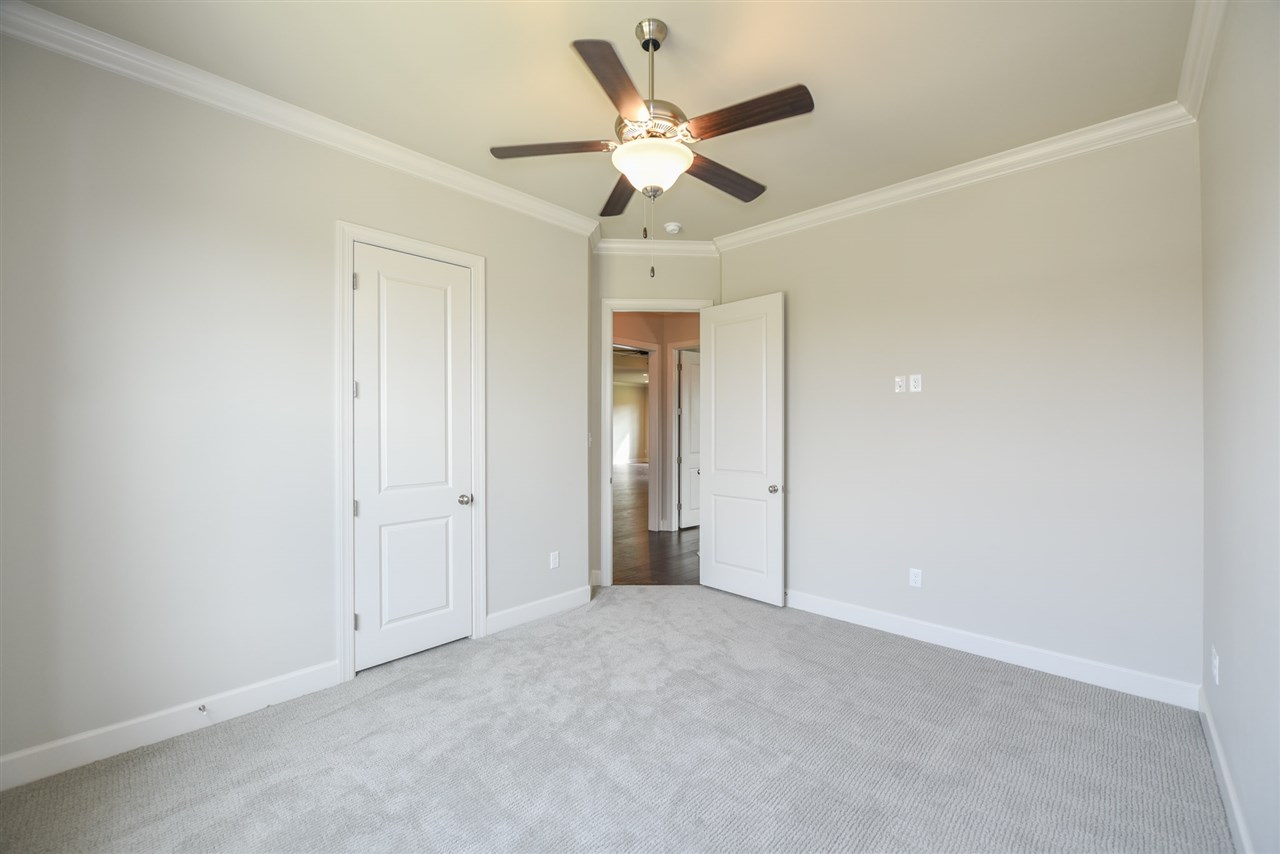 CREEKSIDE ADDN - Residential