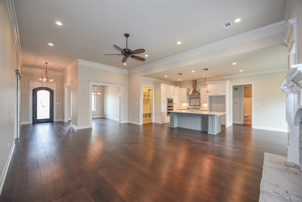 CREEKSIDE ADDN - Residential