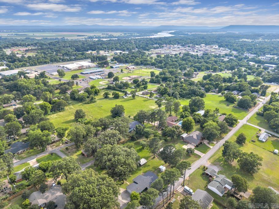 OAK HILL - Residential