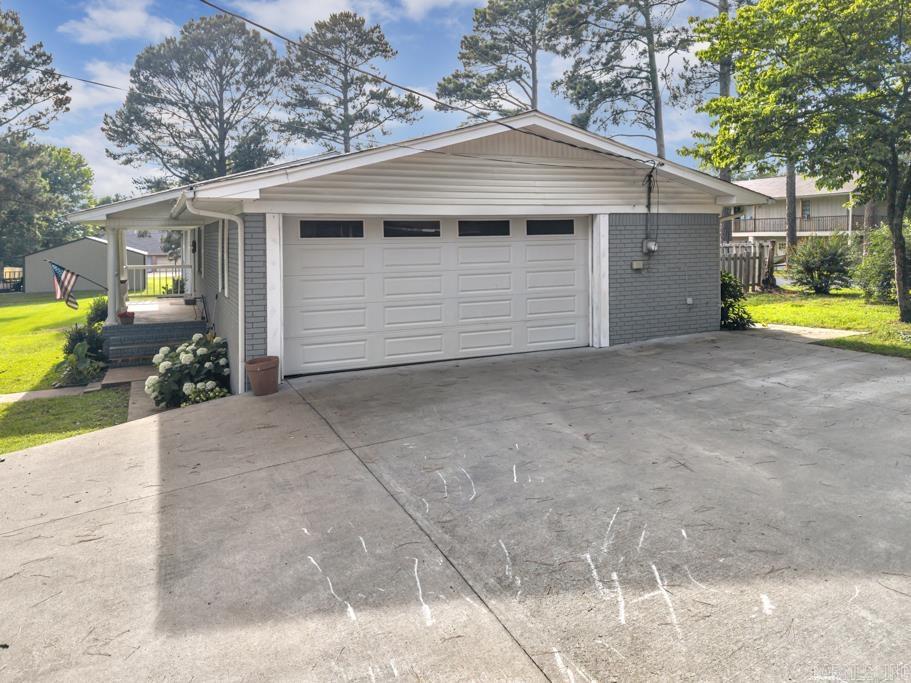 OAK HILL - Residential