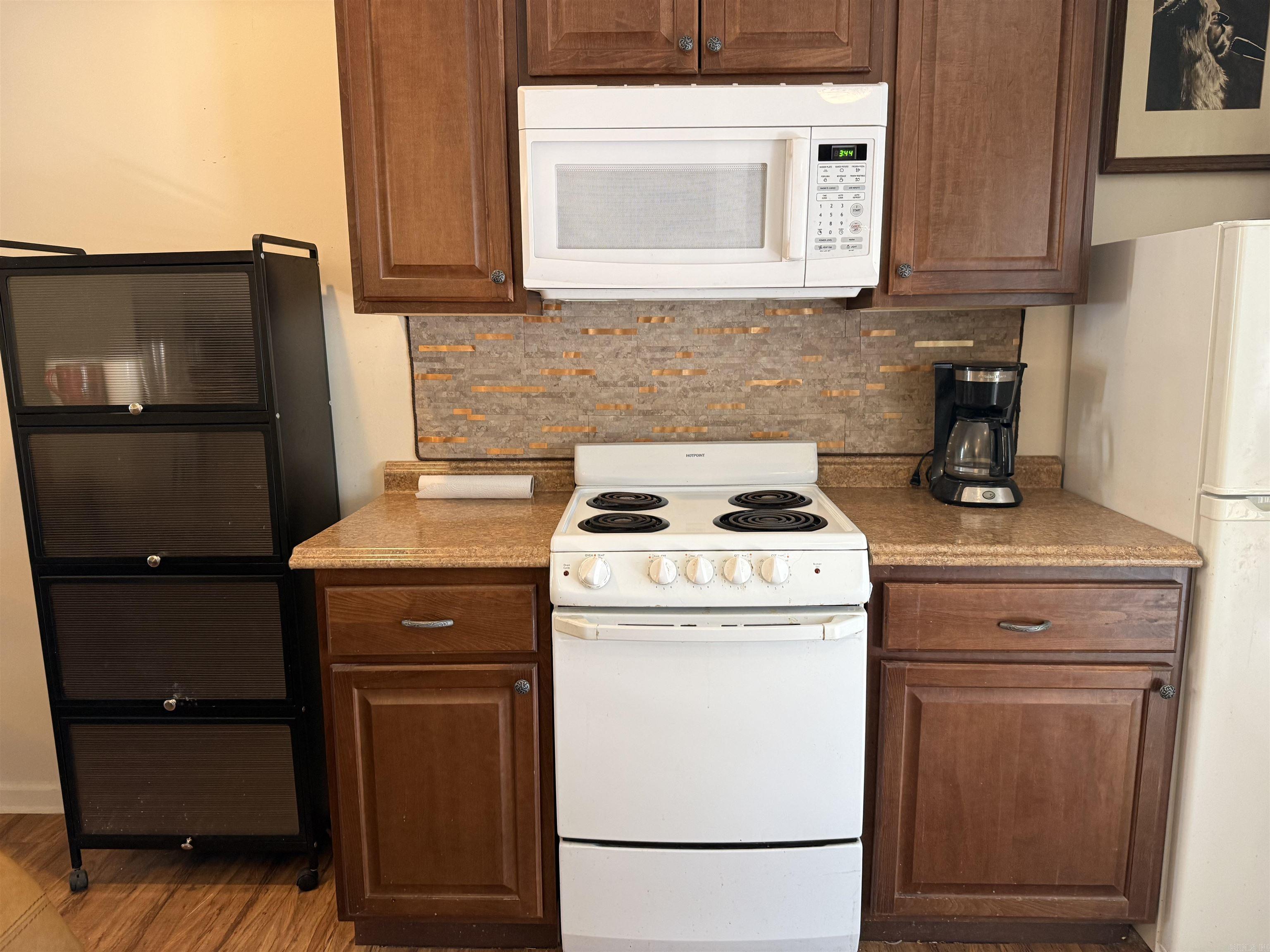 SUMMERHILL PLACE CONDOS - Residential