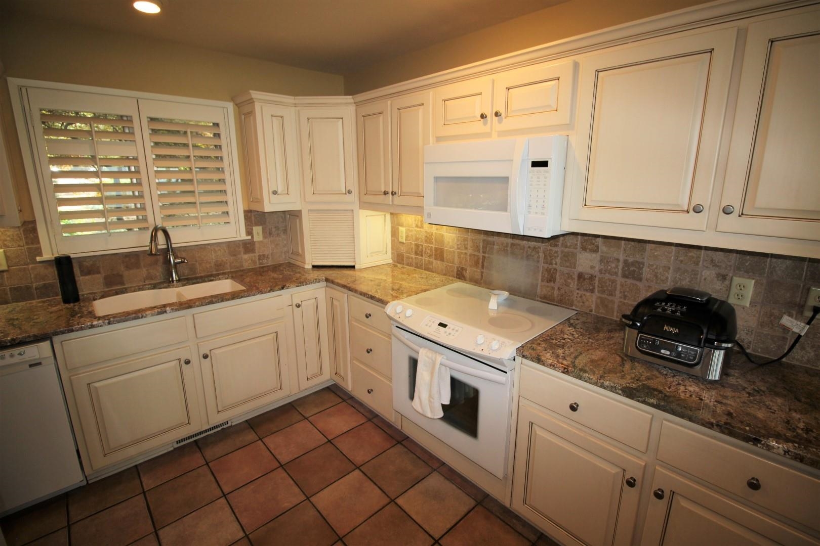 Eden Isle Estates - Residential