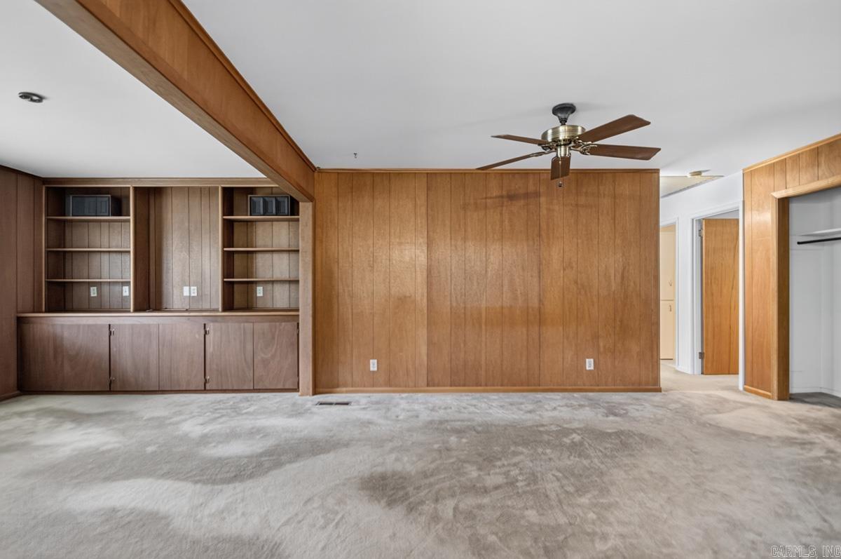 INDIAN HILLS - Residential