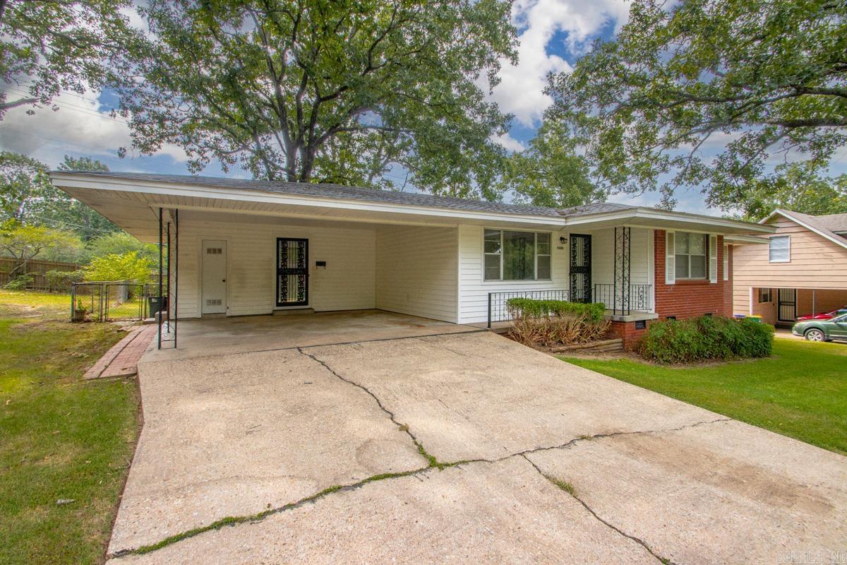 INDIAN HILLS - Residential