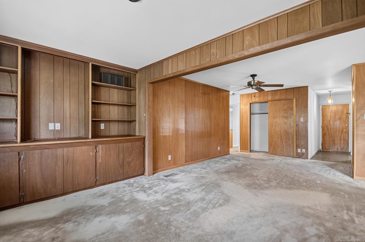 INDIAN HILLS - Residential