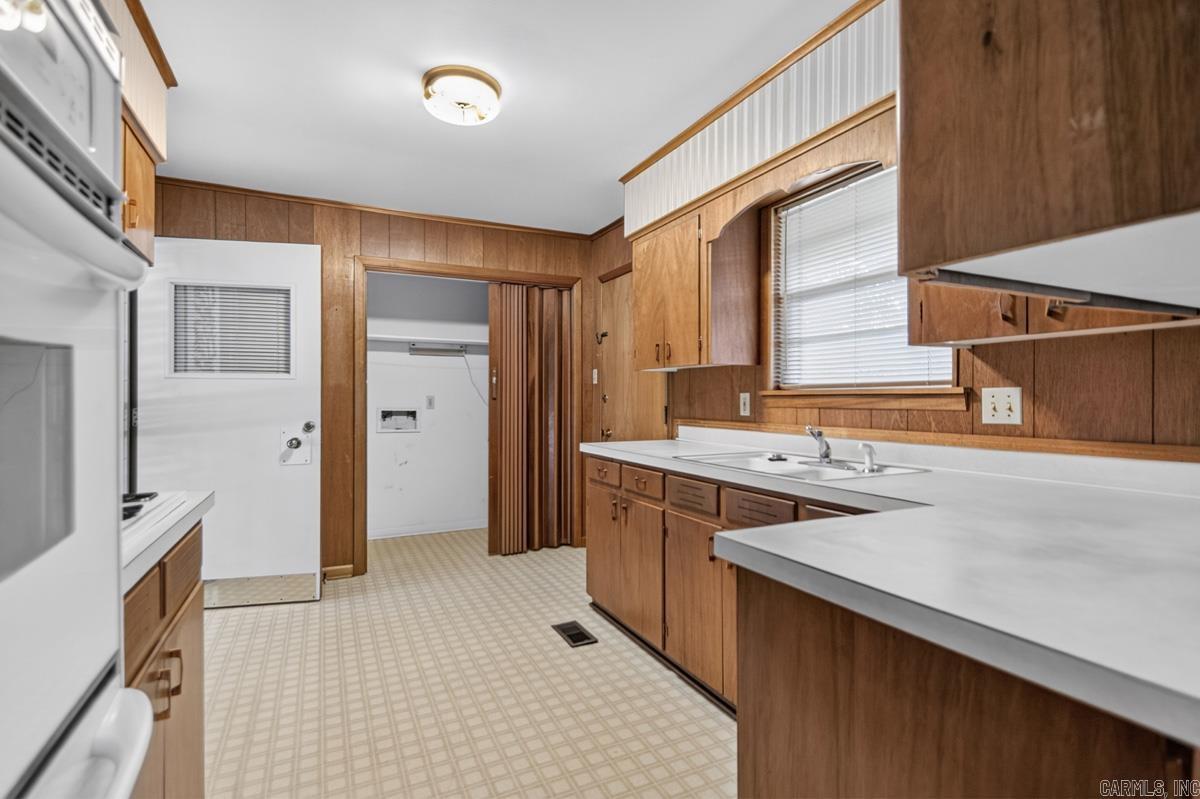 INDIAN HILLS - Residential