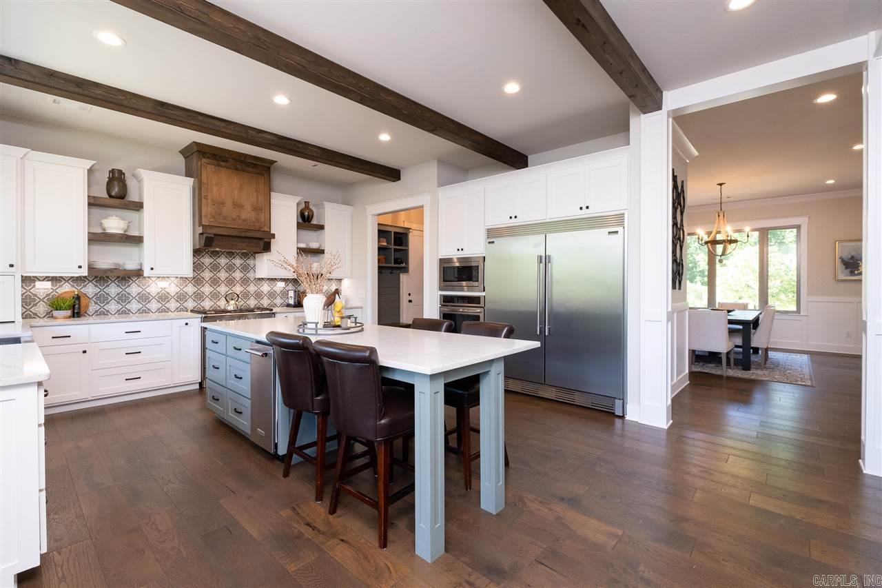 WOODLANDS EDGE - Residential