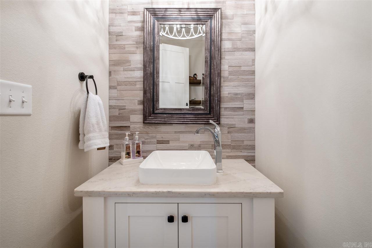 WOODLANDS EDGE - Residential