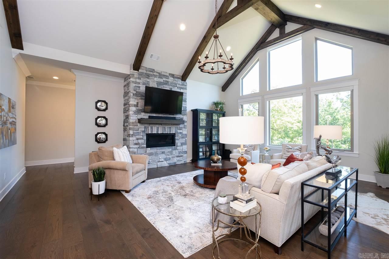 WOODLANDS EDGE - Residential