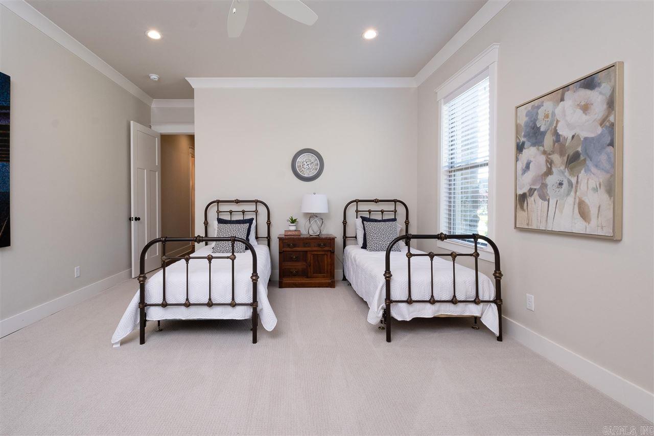 WOODLANDS EDGE - Residential
