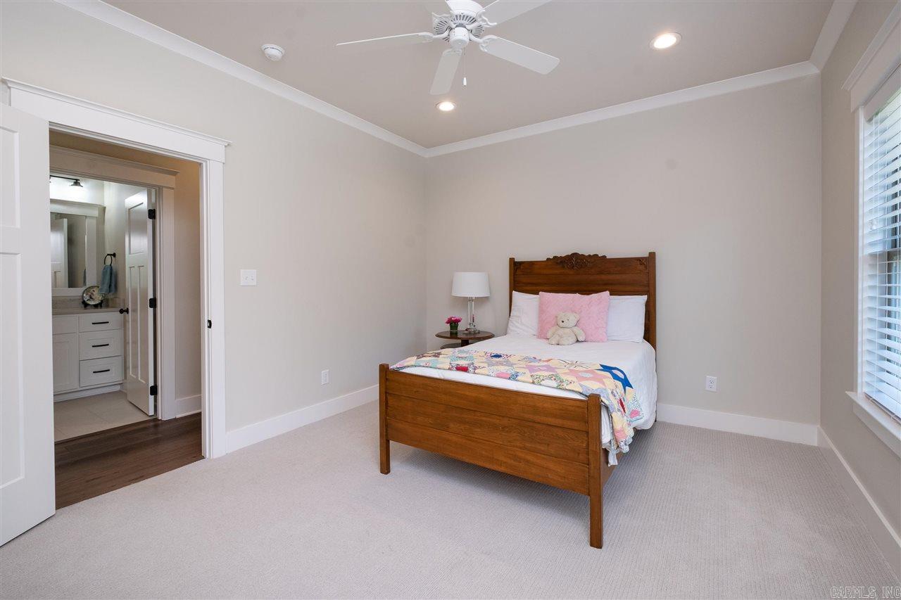 WOODLANDS EDGE - Residential
