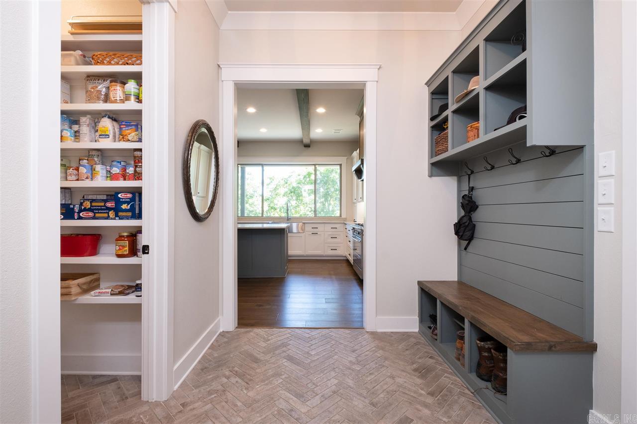 WOODLANDS EDGE - Residential