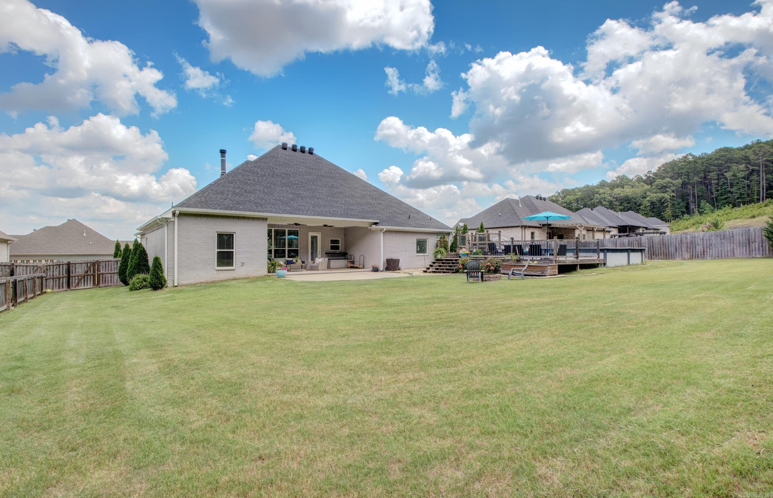 SALEM WOODS - Residential