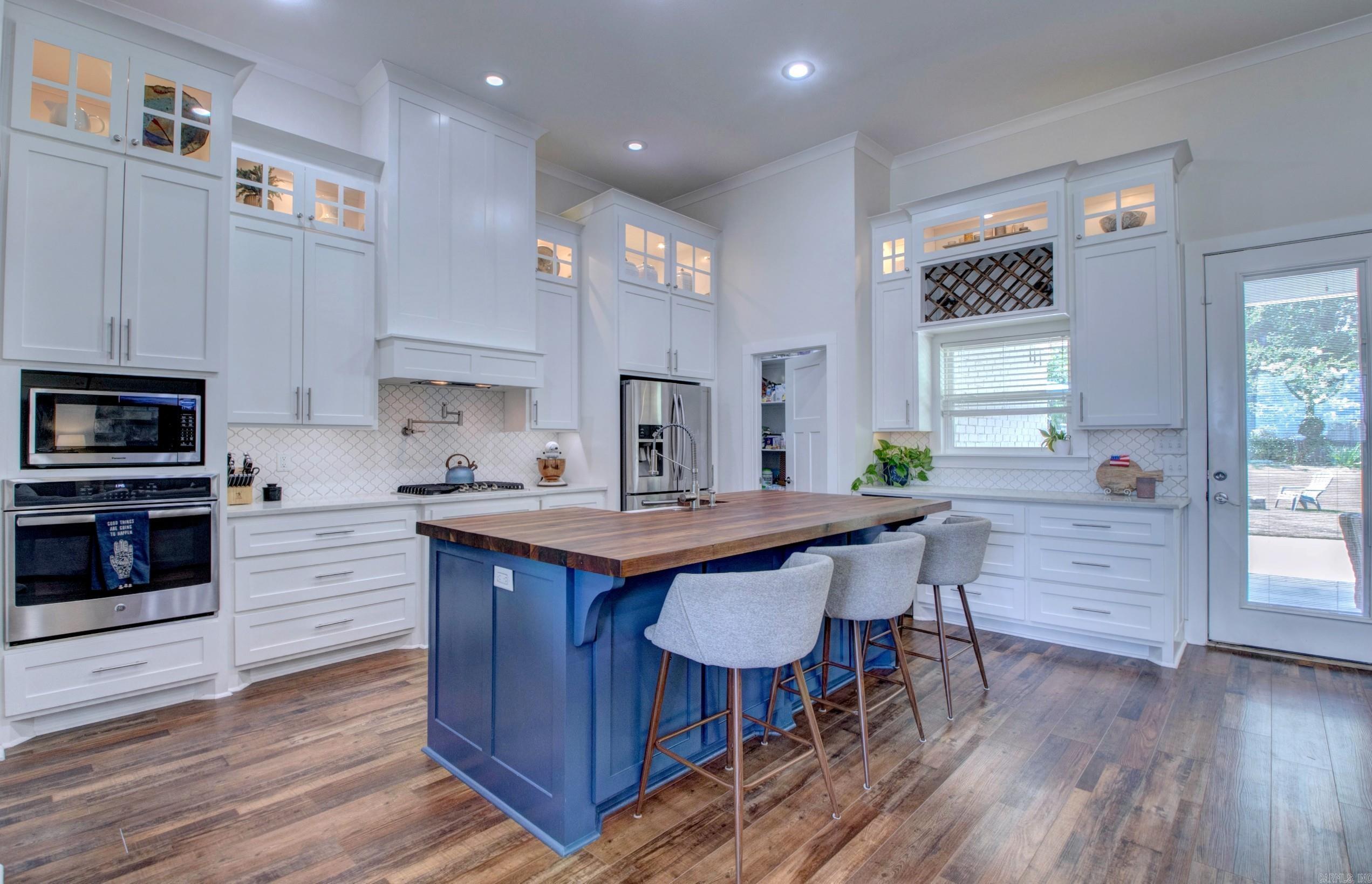 SALEM WOODS - Residential