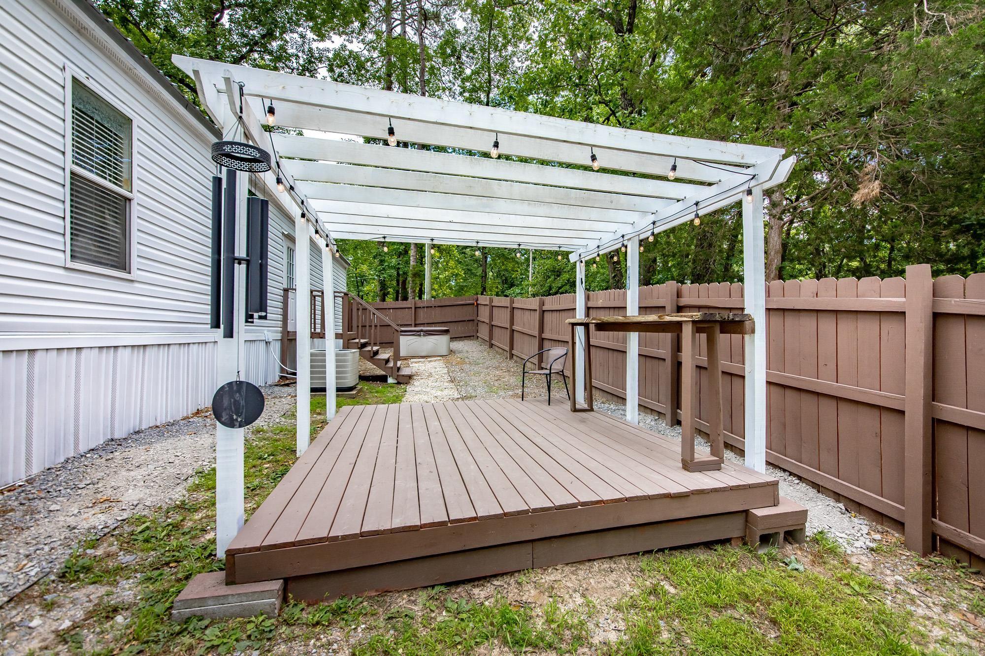 CLEAR LAKE - Residential