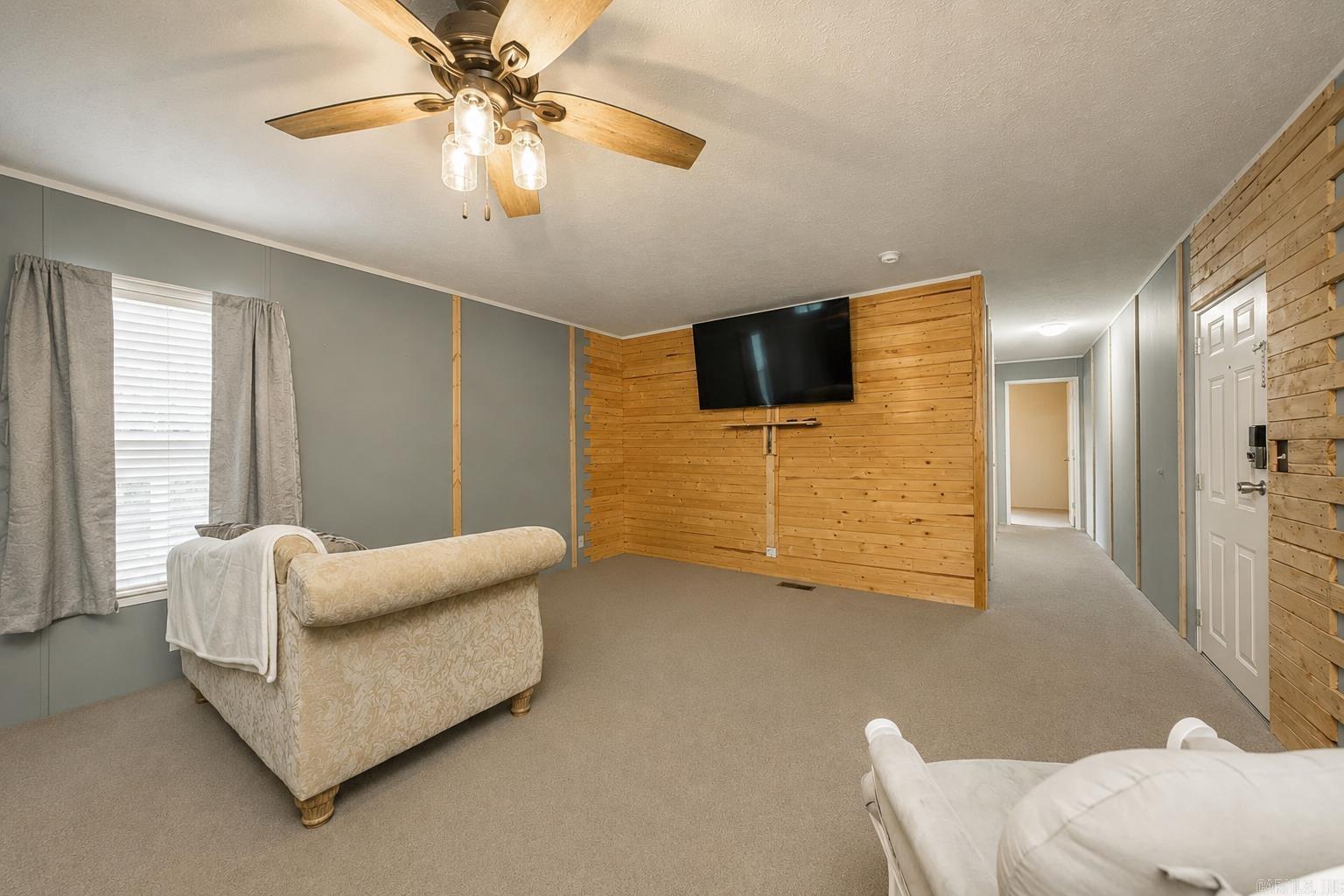 CLEAR LAKE - Residential