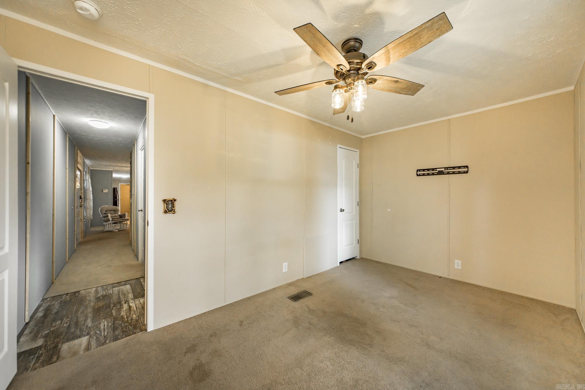 CLEAR LAKE - Residential