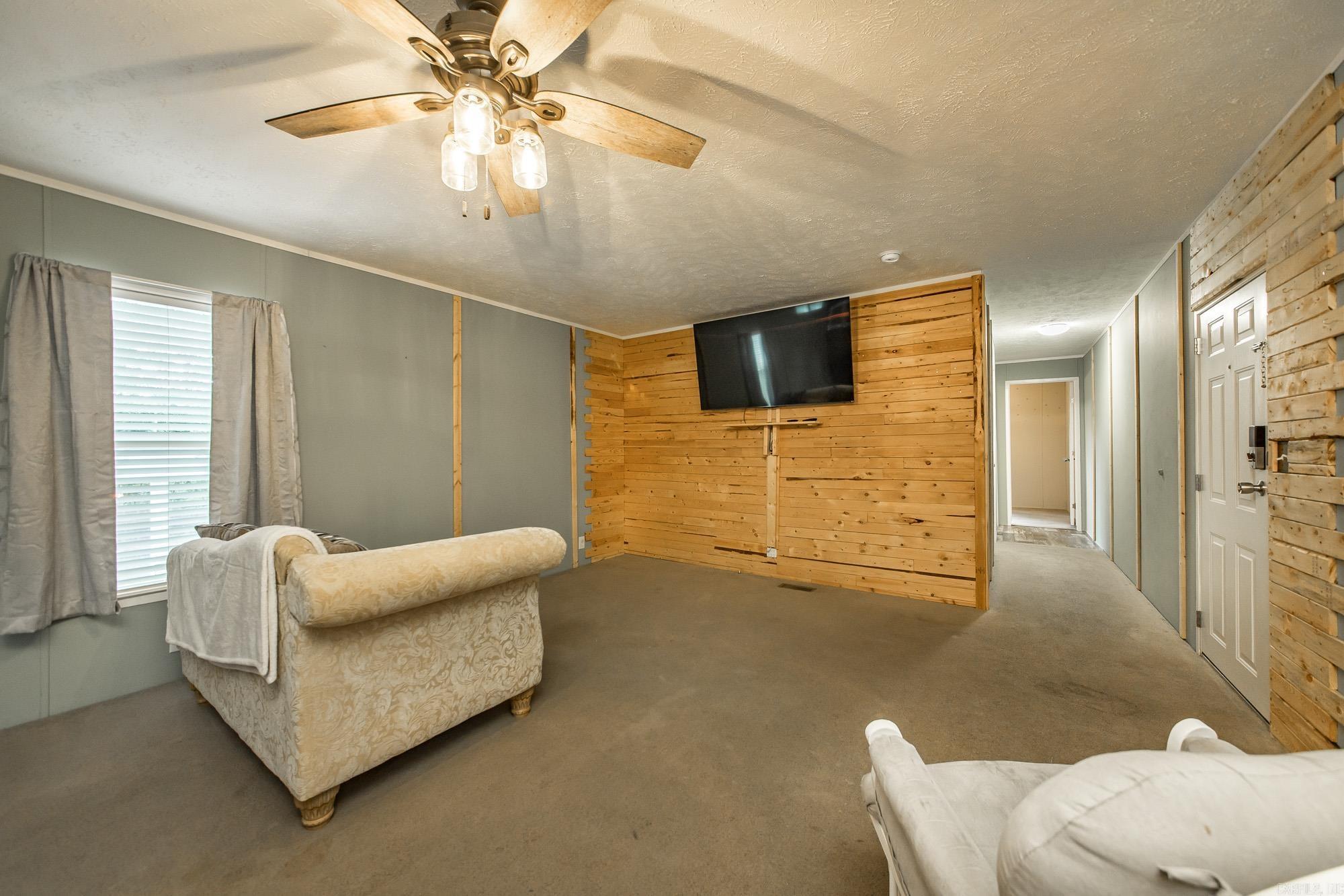 CLEAR LAKE - Residential