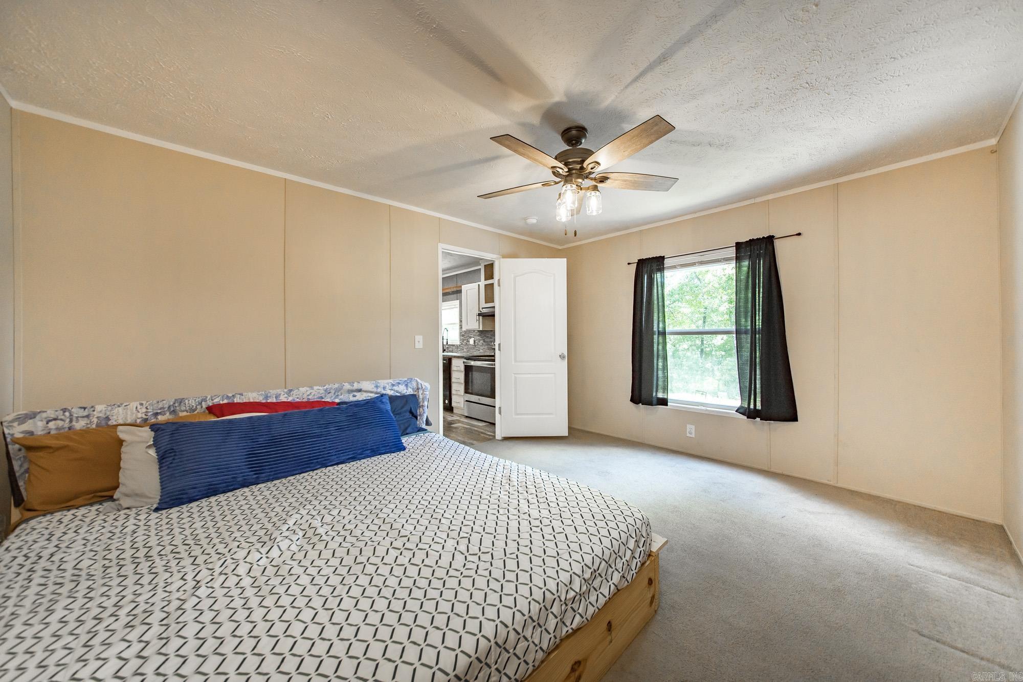 CLEAR LAKE - Residential