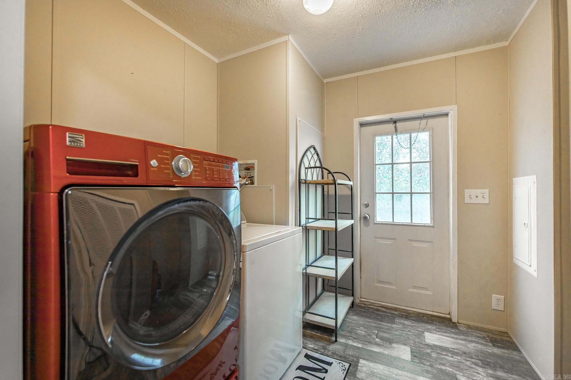 CLEAR LAKE - Residential