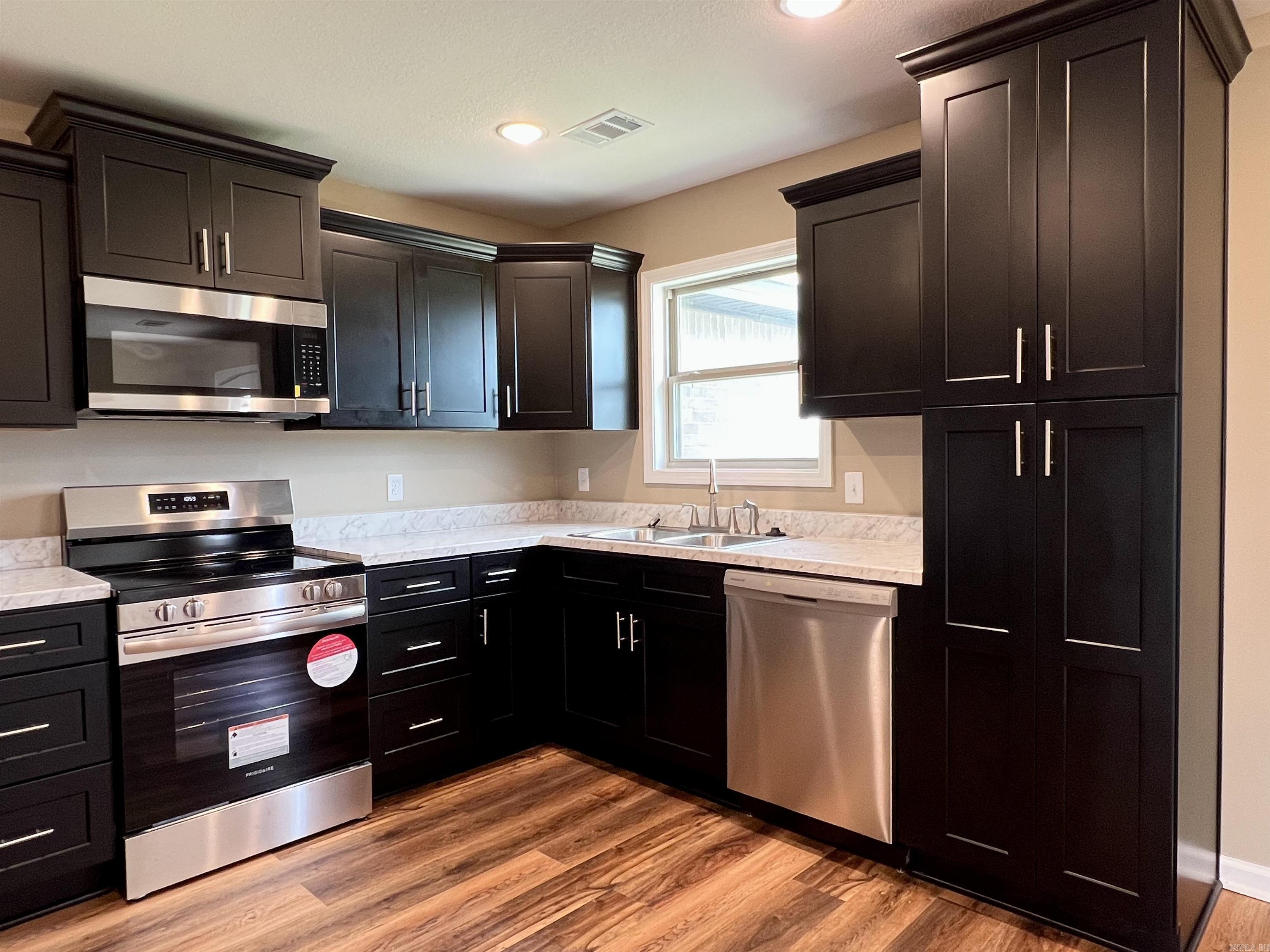 CRISS - Residential