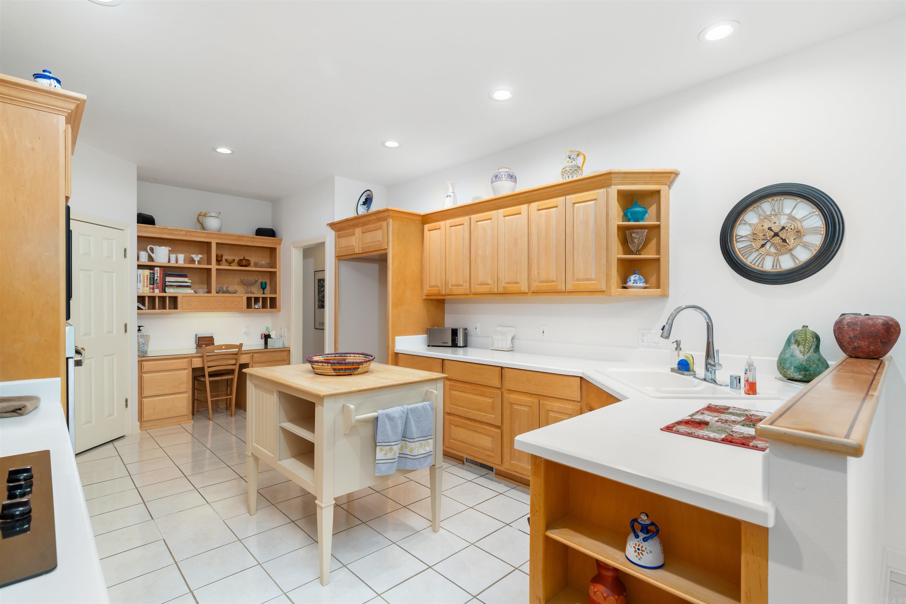COSTA - Residential