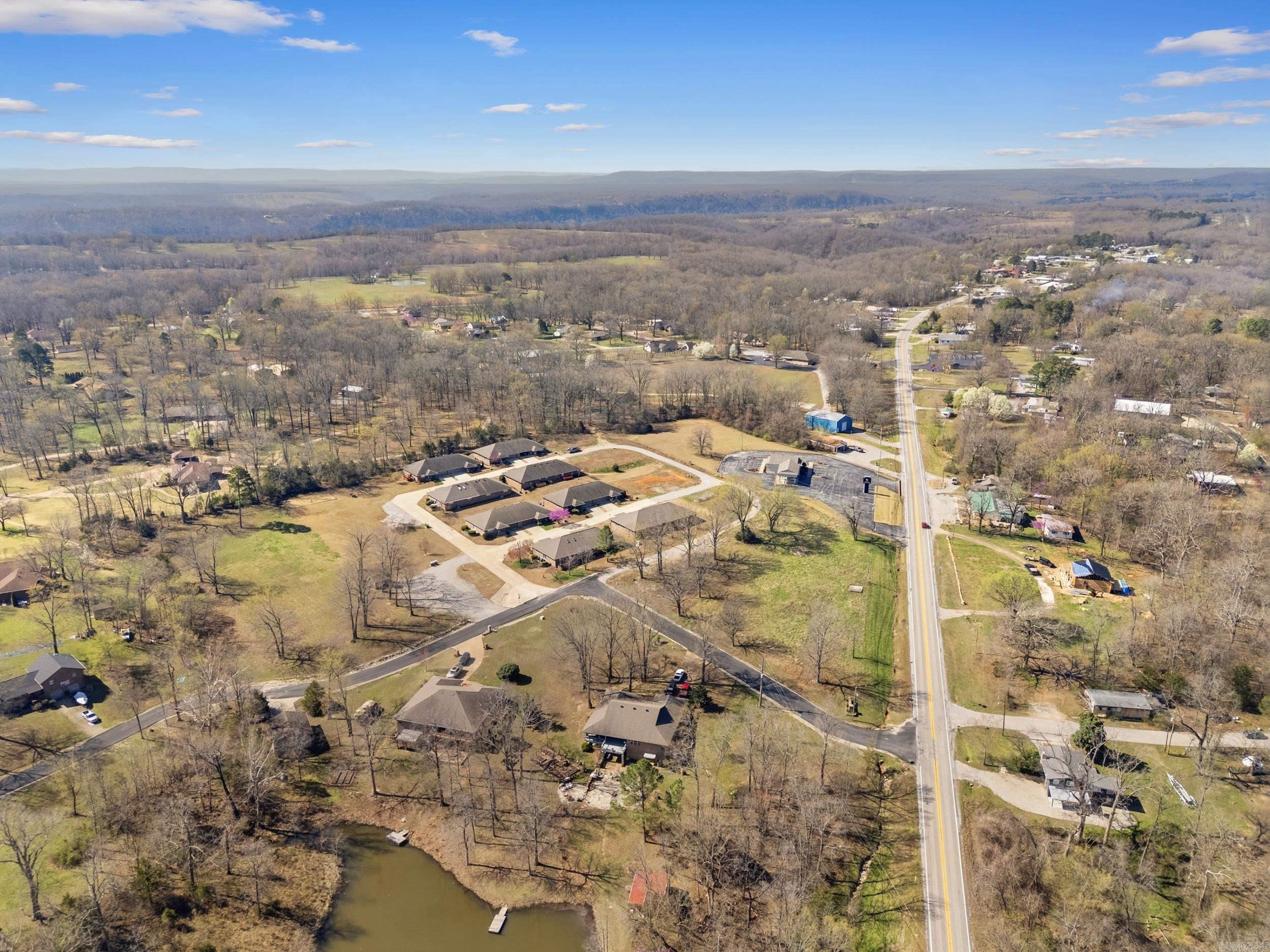 DEVONSHIRE LAKE ESTATES - Residential