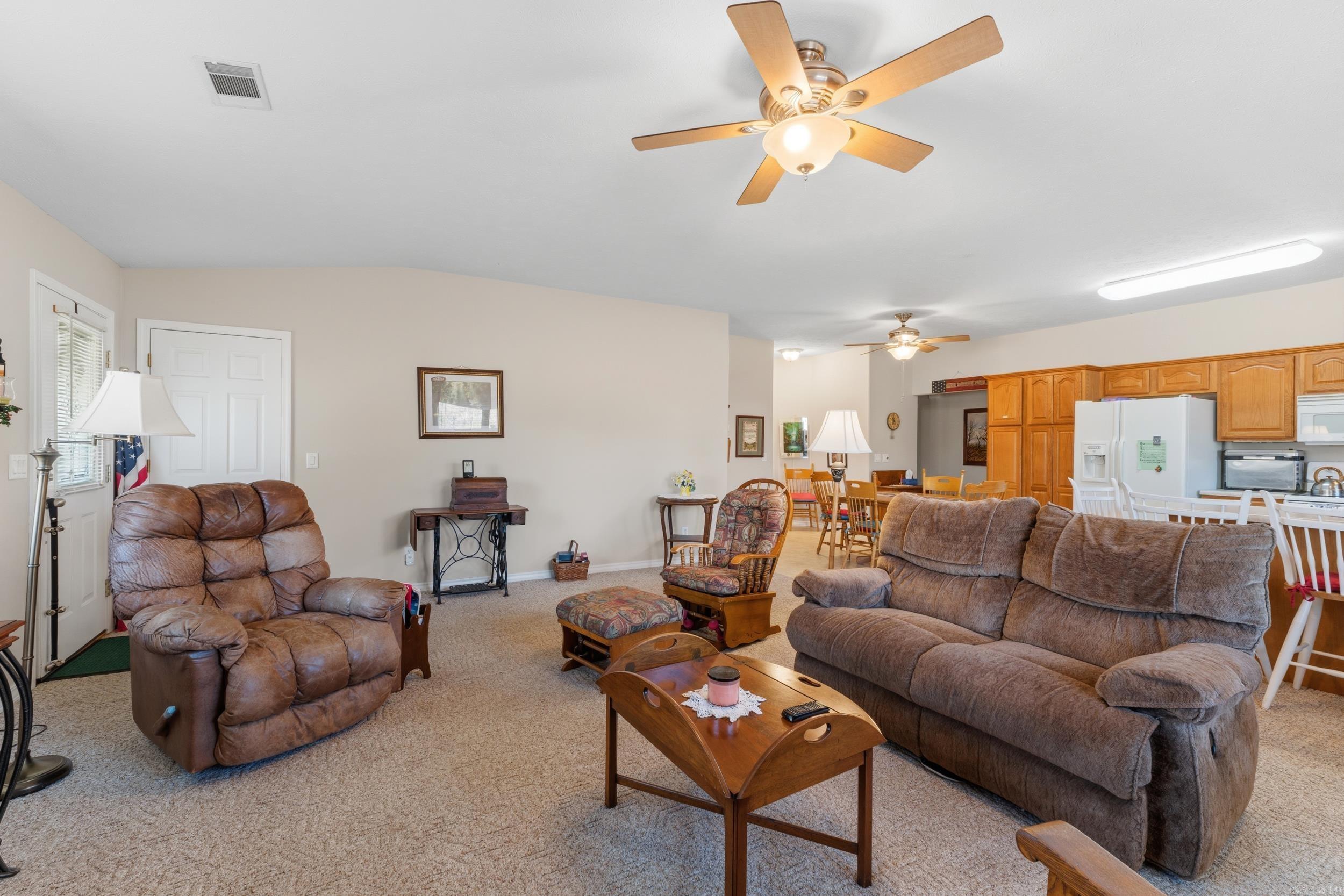 DEVONSHIRE LAKE ESTATES - Residential