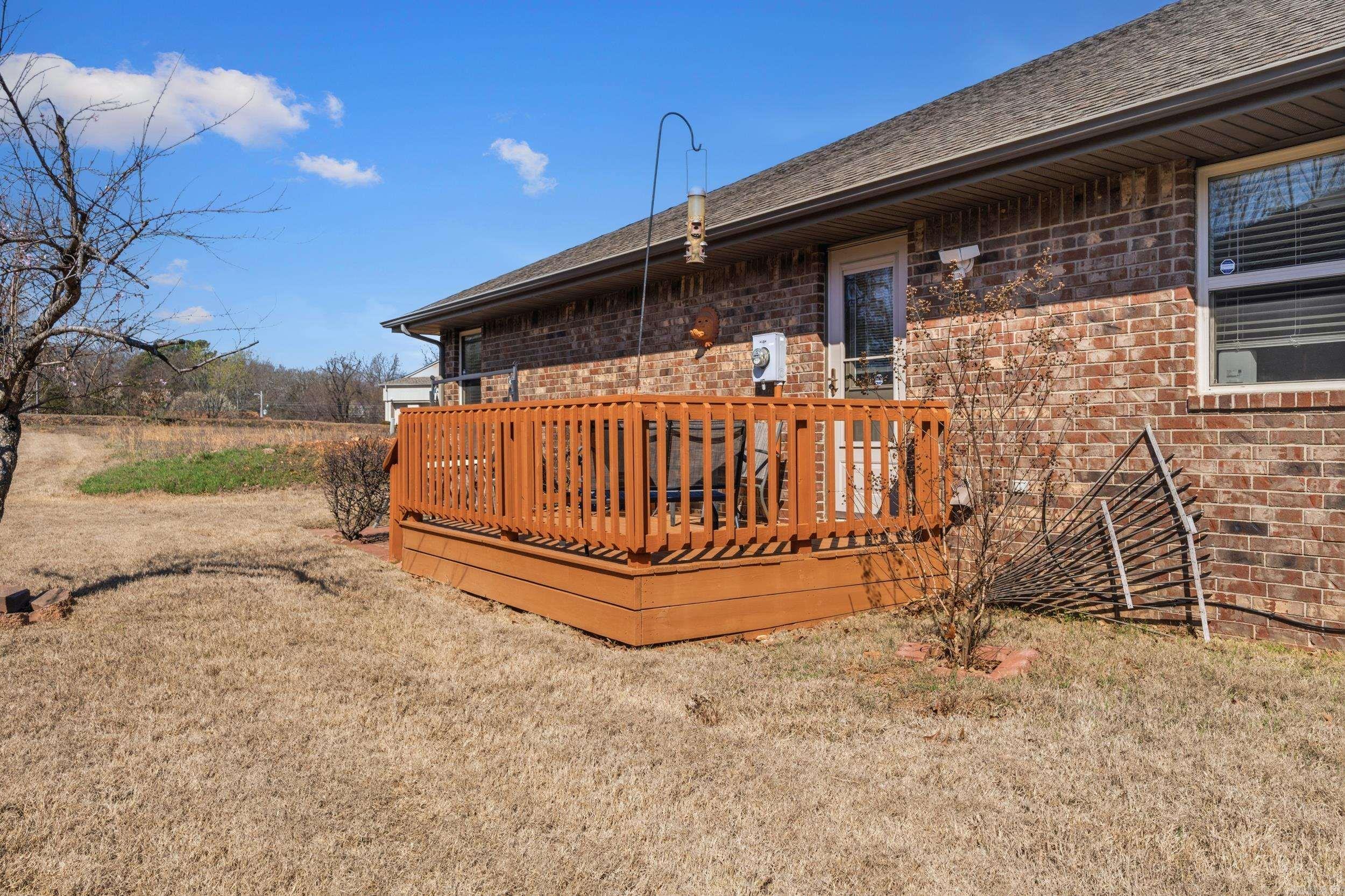 DEVONSHIRE LAKE ESTATES - Residential